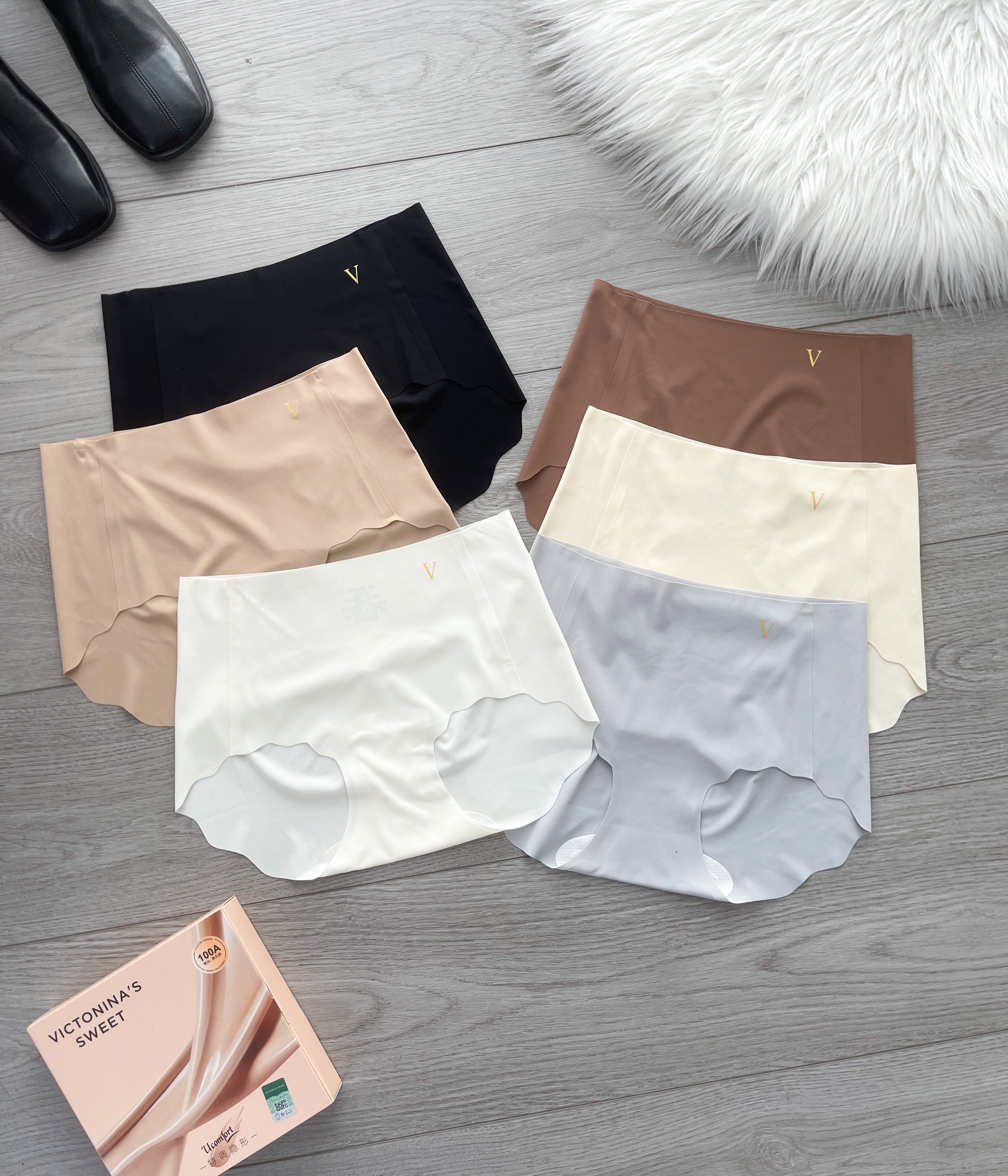 【A1816】高质量亲肤冰丝粉底液无痕盒装内裤 ❤️