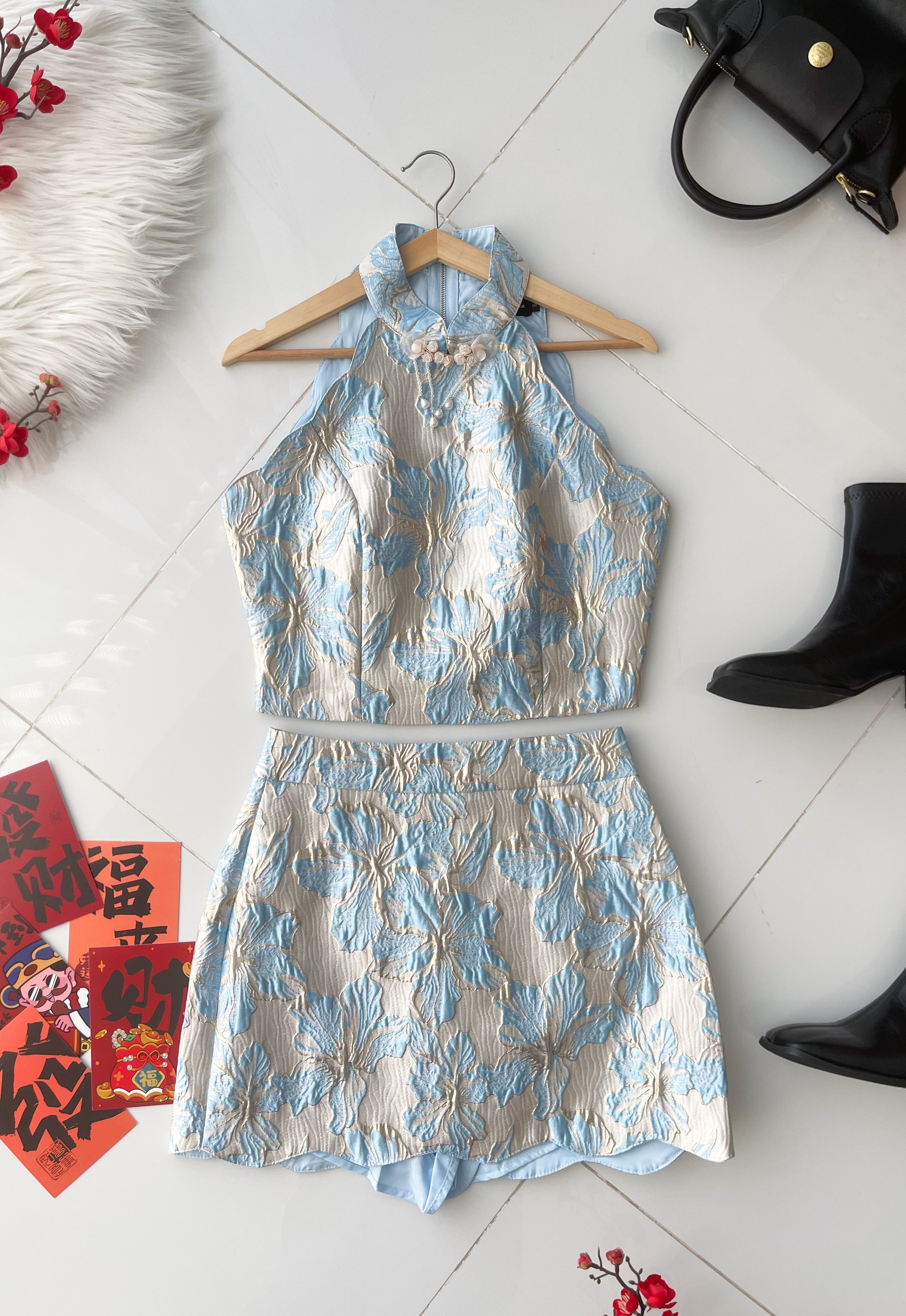 【SS528042】高品质两件式浮雕提花旗袍套装 CUT IN无袖提花旗袍上衣➕提花高腰裙子，内层有里布短裤 ❤️❤️