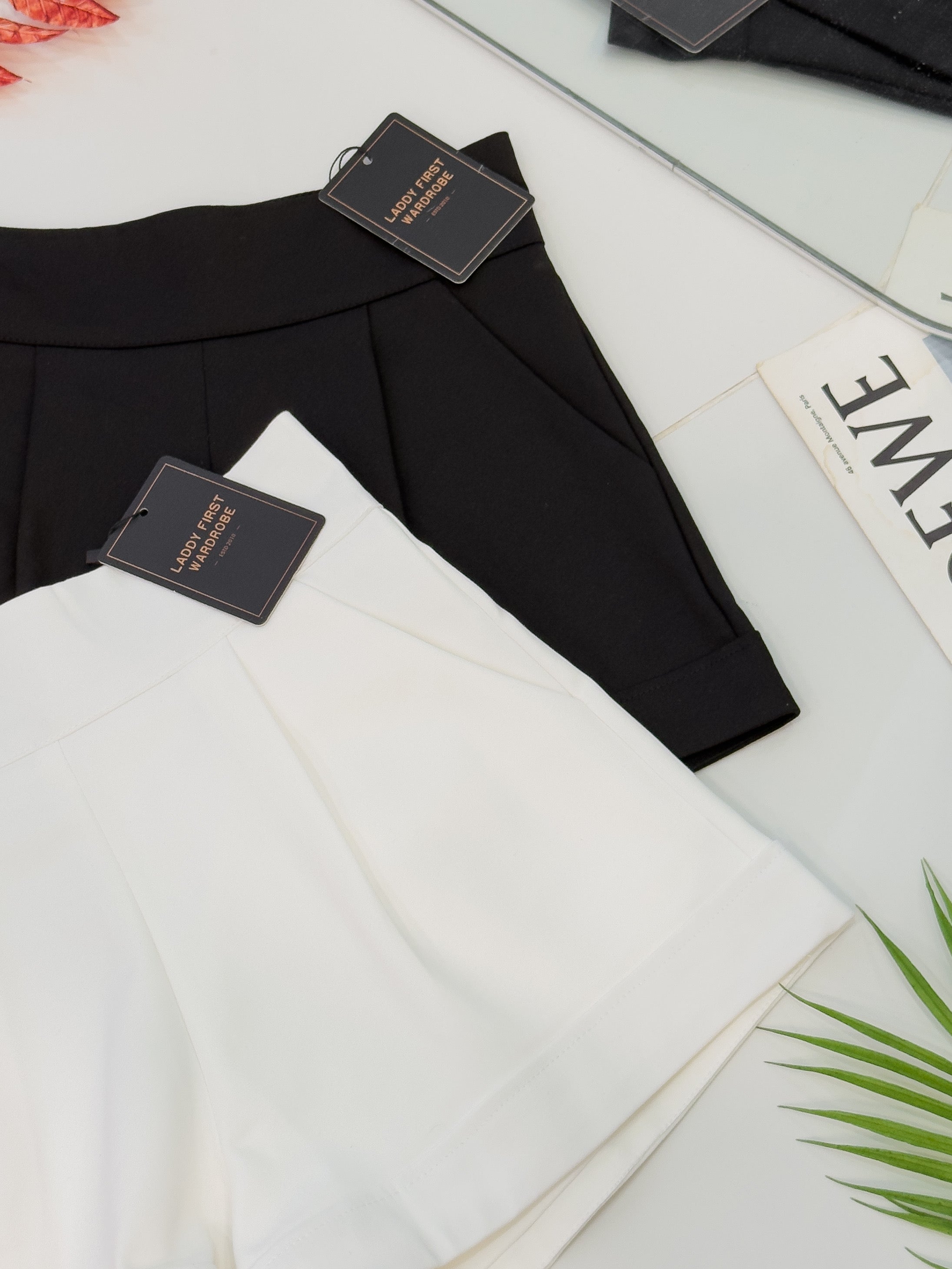 【S6422】✨独家爆单王✨ 独家定制款高品质简约日常西装万能高腰阔腿百搭短裤，有口袋 后中拉链 ❤️❤️