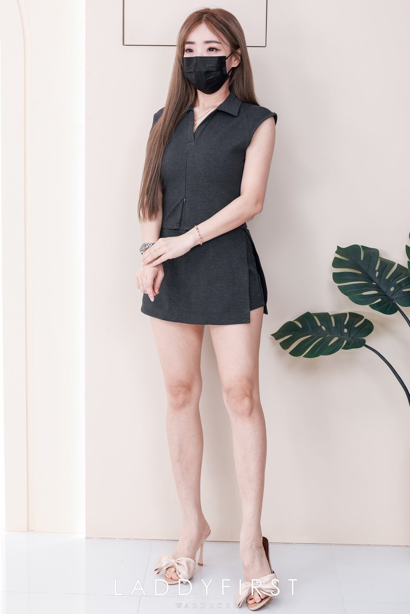 【SS2509】高品质两件式厚实感韩时简约时尚套装 翻领出袖上衣➕前后裙内层有短裤高腰百搭裤裙，有口袋❤️❤️