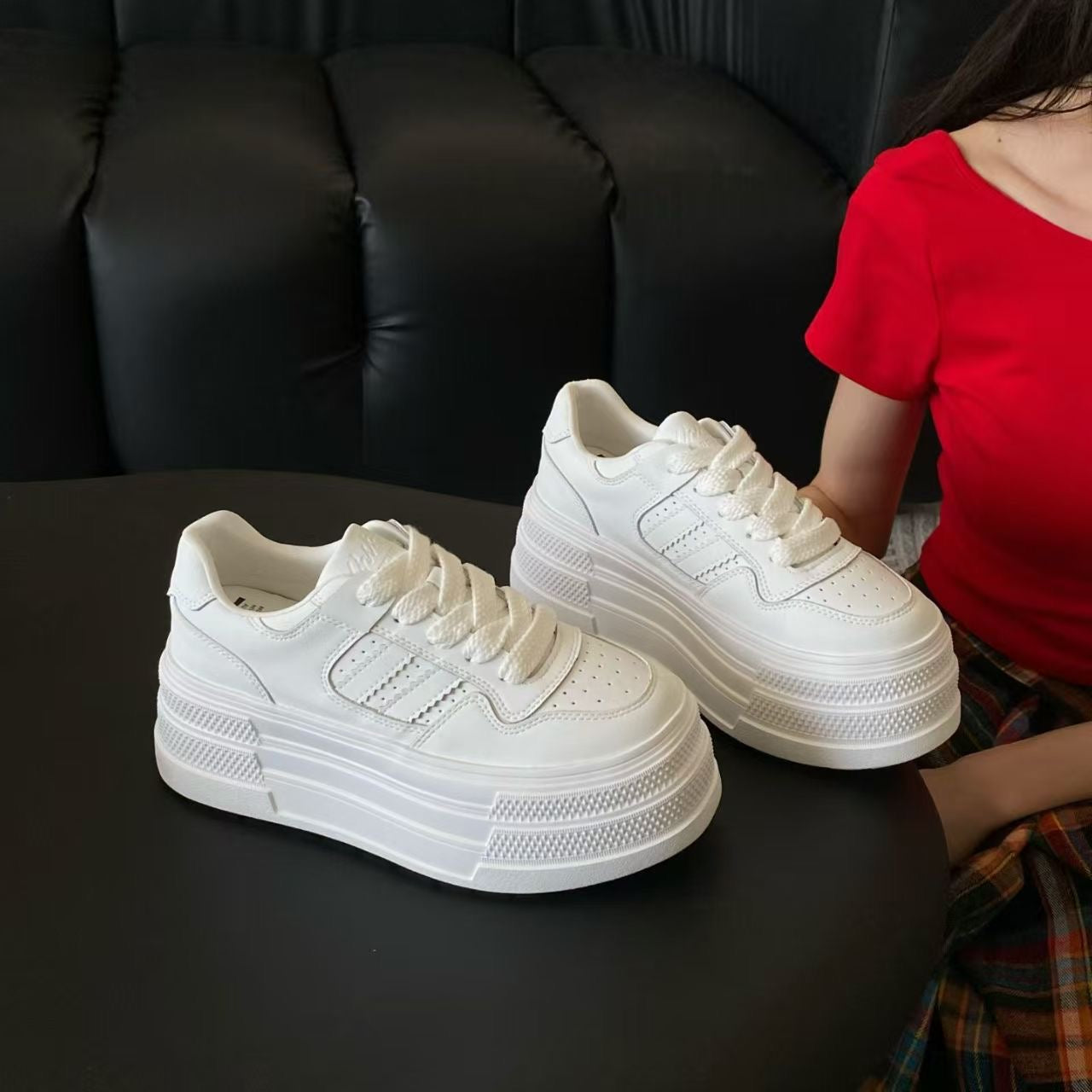 【R106-1】🔅精选预售款🔅 高质量韩版厚底百搭真皮松糕小白鞋 ❤️