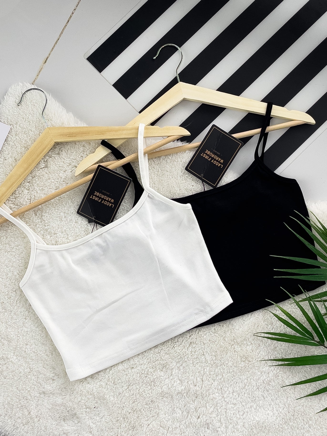 【T3395】独家爆款方领无袖肩带纯棉弹力内搭上衣 ❤❤ 【B-R2-C1】