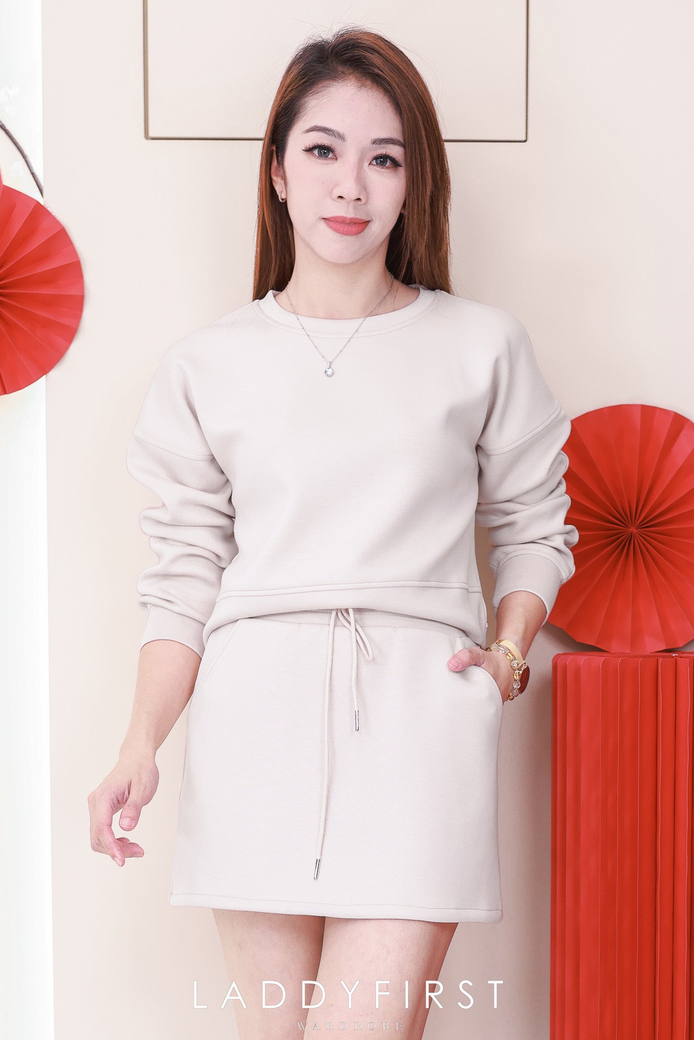 【SS1678】LFW独家爆款高品质两件式冰凉空气棉韩版休闲时尚套装 圆领宽松长袖上衣➕松紧腰弹力A字高腰百搭裙子，内层有里布短裤，有口袋 ❤️❤️