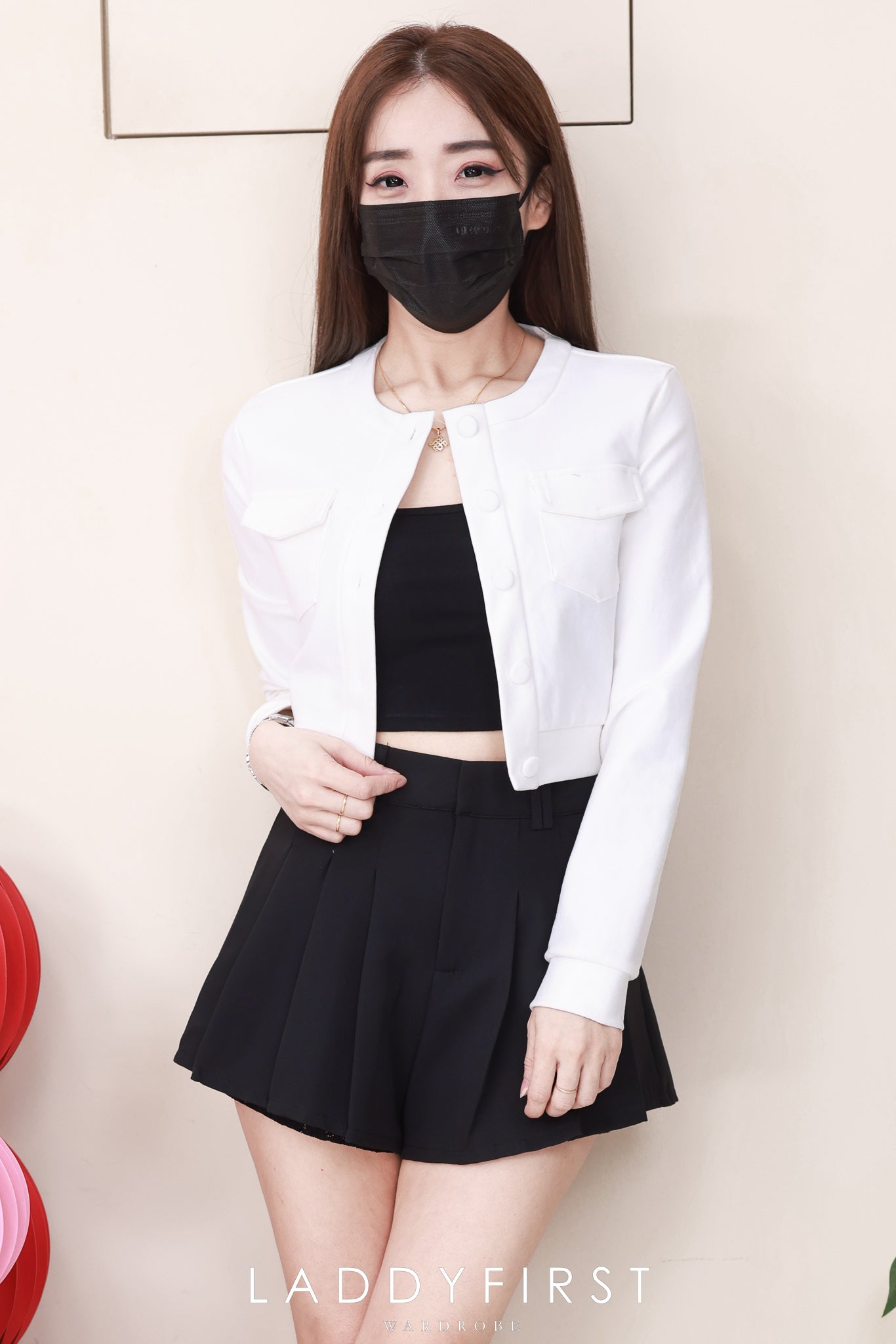 【S4981 / 14035】高品质气质西装百褶拼接蕾丝边减龄百搭高腰短裤，有口袋 ❤️❤️【D-R2-C6】