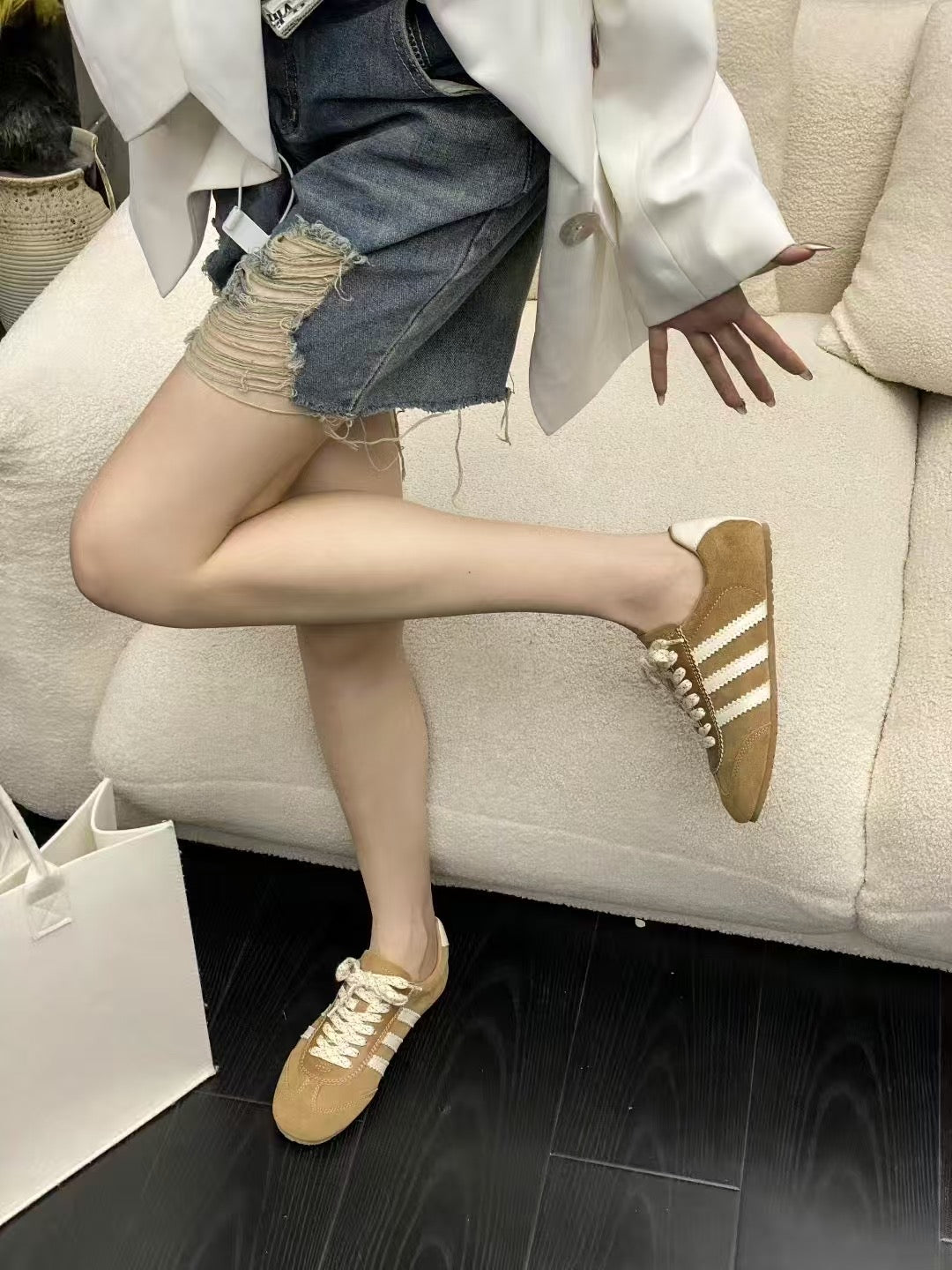 【DG1095-3】🔅精选预售款🔅 高质量复古风真皮休闲百搭德训鞋子 ❤️