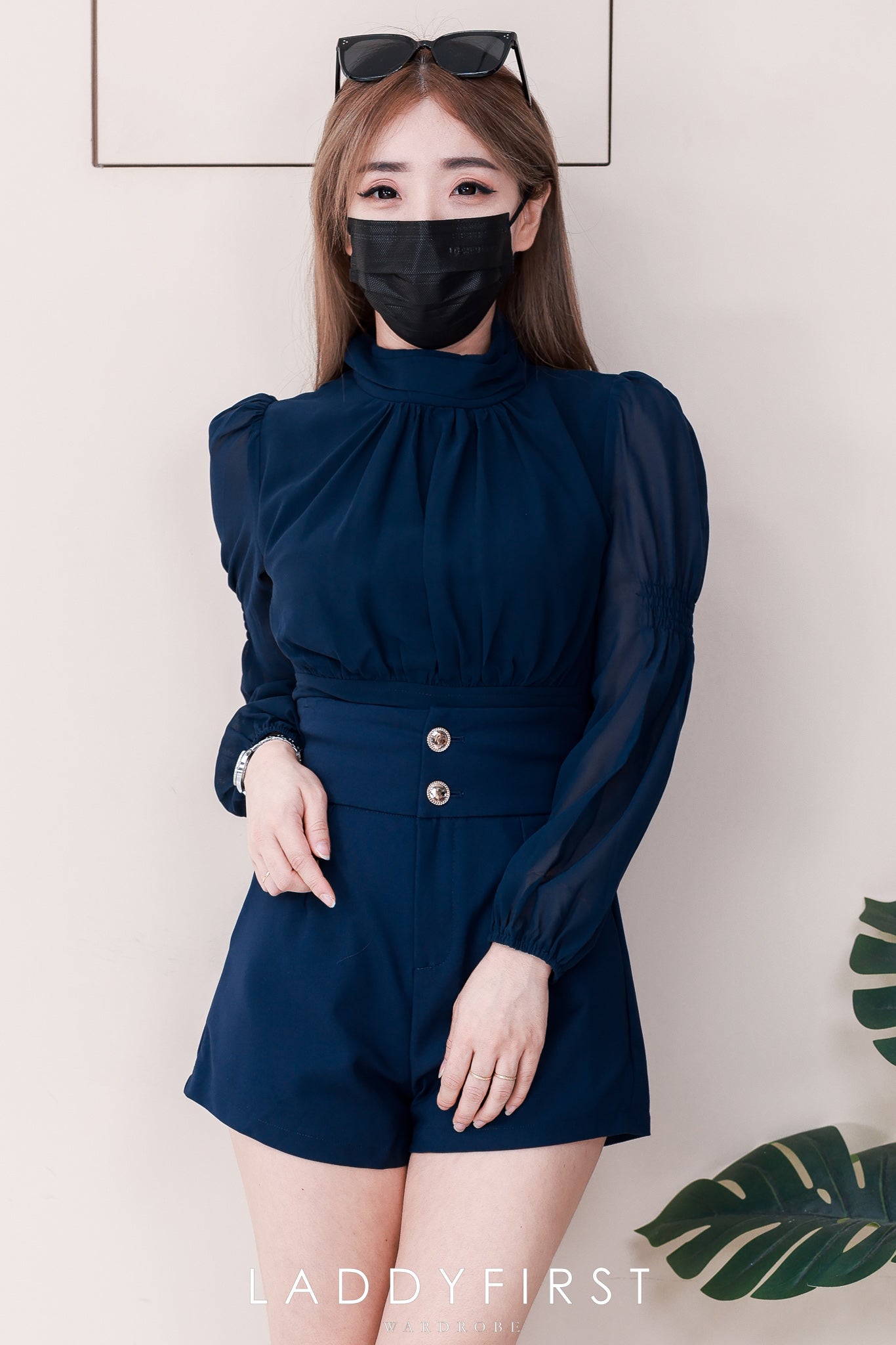 【SS3451】【LFW独家小圆饼】高品质两件式简约时尚套装 透视雪纺长袖上衣➕西装高腰显瘦百搭短裤，有口袋 ❤️❤️