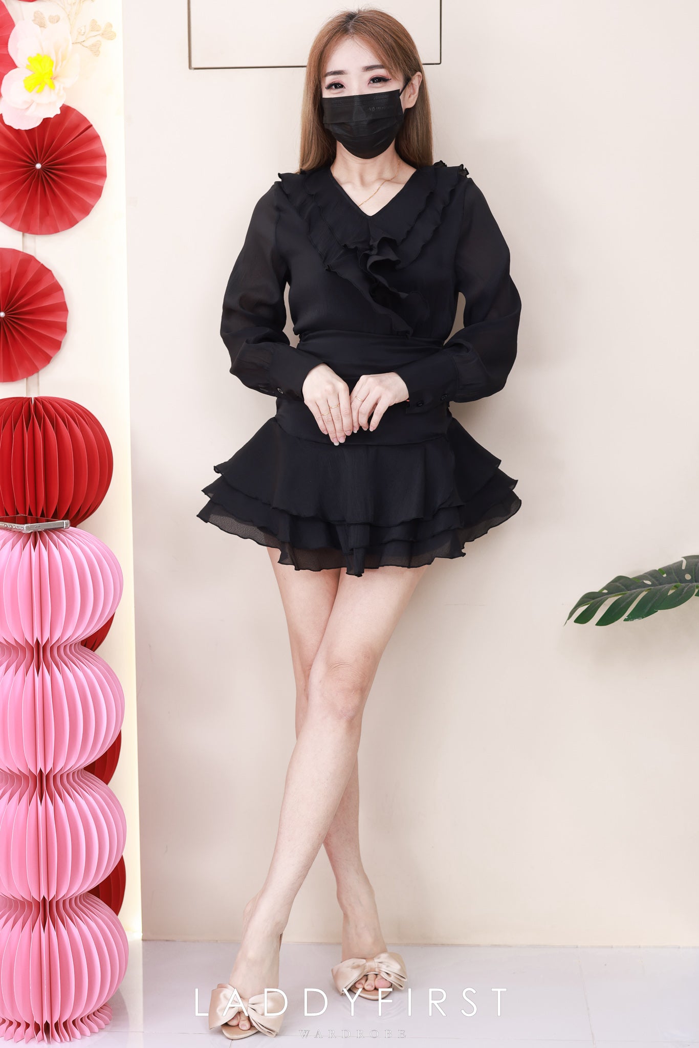 【SS6510】高品质两件式名媛仙气风雪纺套装 花瓣点缀雪纺长袖上衣➕层次感荷叶边雪纺高腰裙子，内层有里布短裤 ❤️❤️