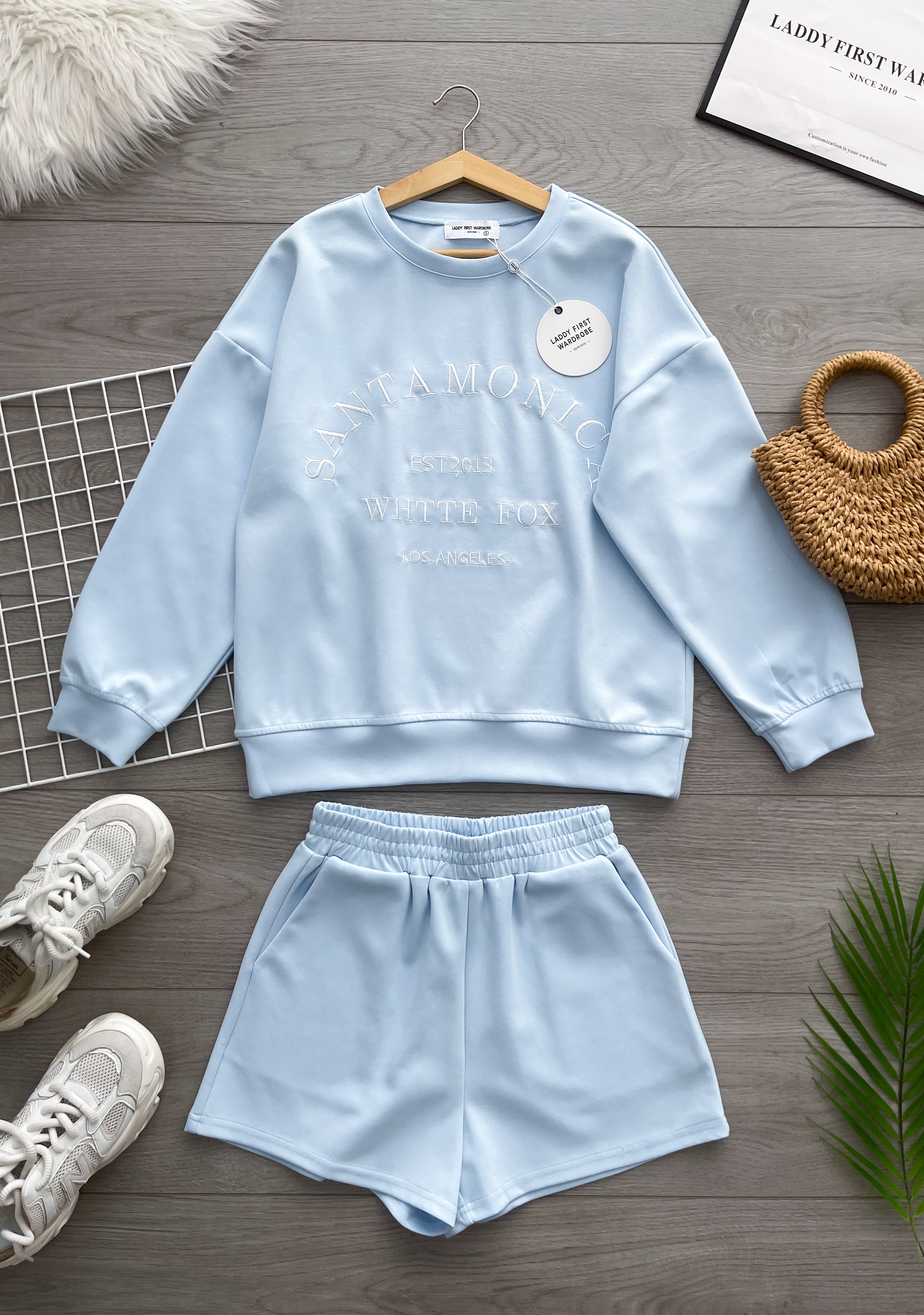 【SS3544】🌟推荐🌟【LFW独家小圆饼】高品质空气棉质宽松版简约休闲套装 宽松版刺绣字母长袖上衣➕松紧腰弹力休闲百搭短裤，有口袋 ❤️❤️