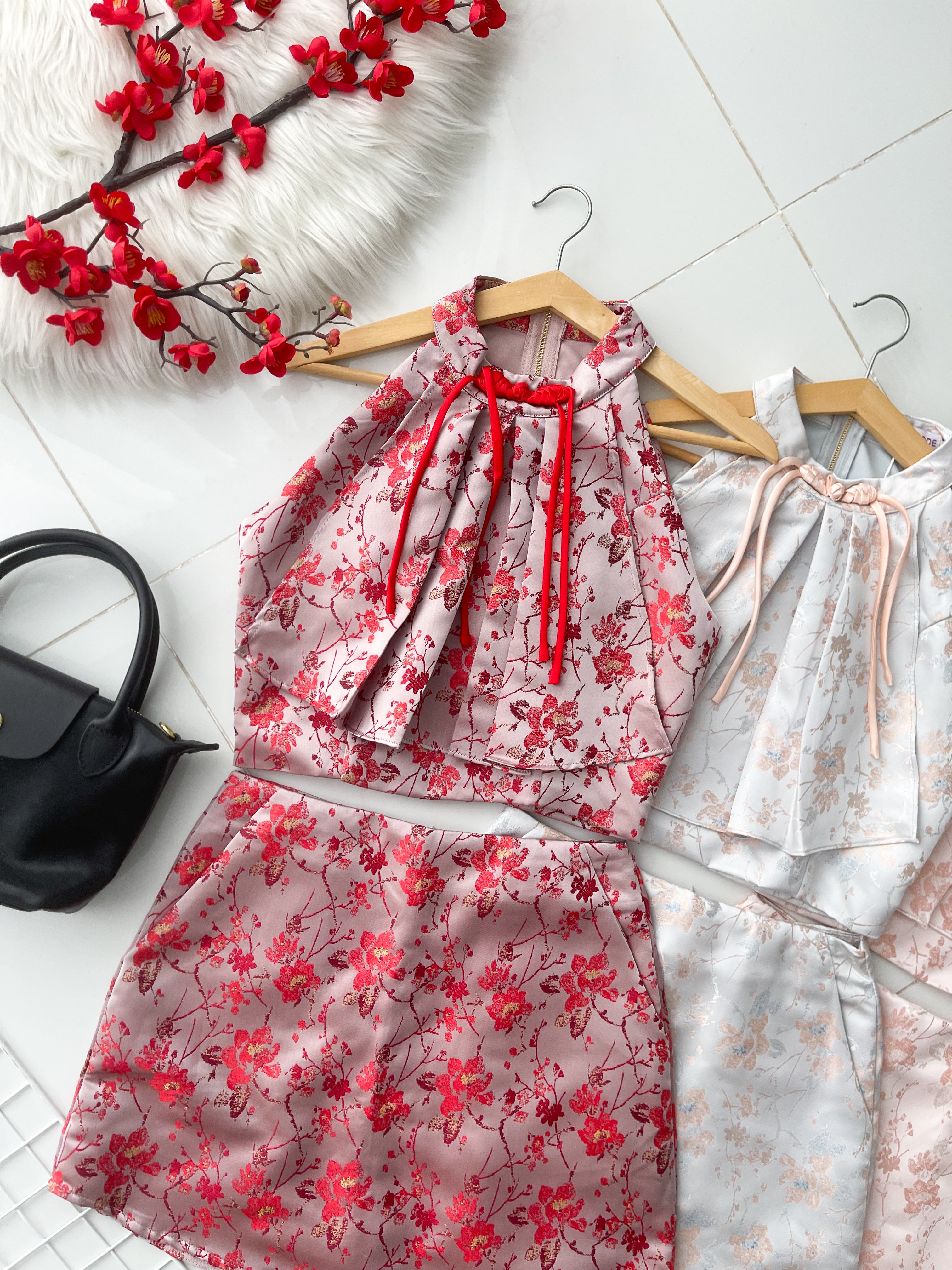 【SS21777 / 91326】高品质两件式优雅气质新中式提花旗袍套装 提花旗袍上衣➕提花高腰裙子裙子，内层有里布短裤，有口袋 ❤️❤️