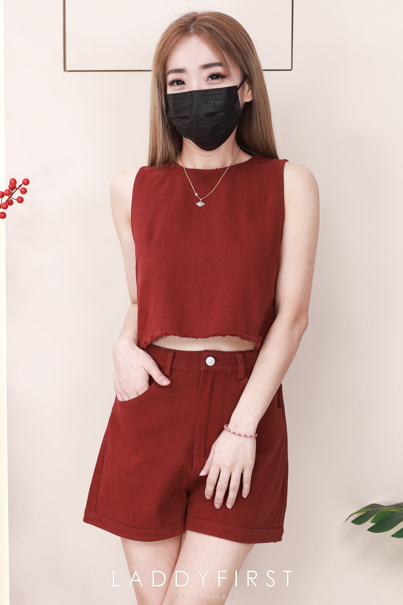 【SS2146】高品质两件式韩式时尚休闲风慵懒牛仔套装 宽松版无袖牛仔上衣➕牛仔高腰百搭短裤，有口袋 ❤️❤️