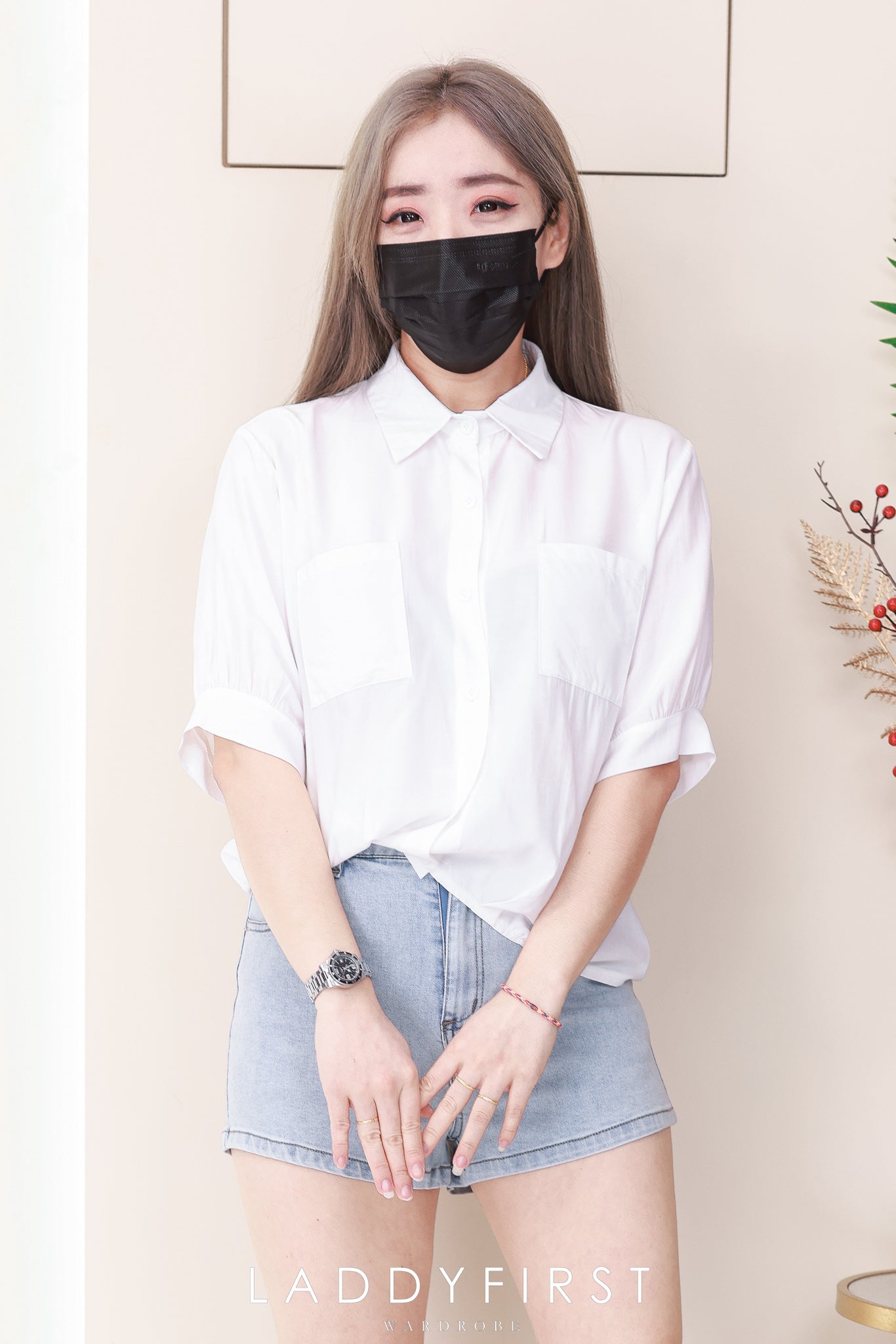 【S3520】LFW独家爆款高品质牛仔COTTON JEANS日常简约休闲百搭牛仔高腰短裤，有口袋 ❤️❤️ 【D-R3-C1】