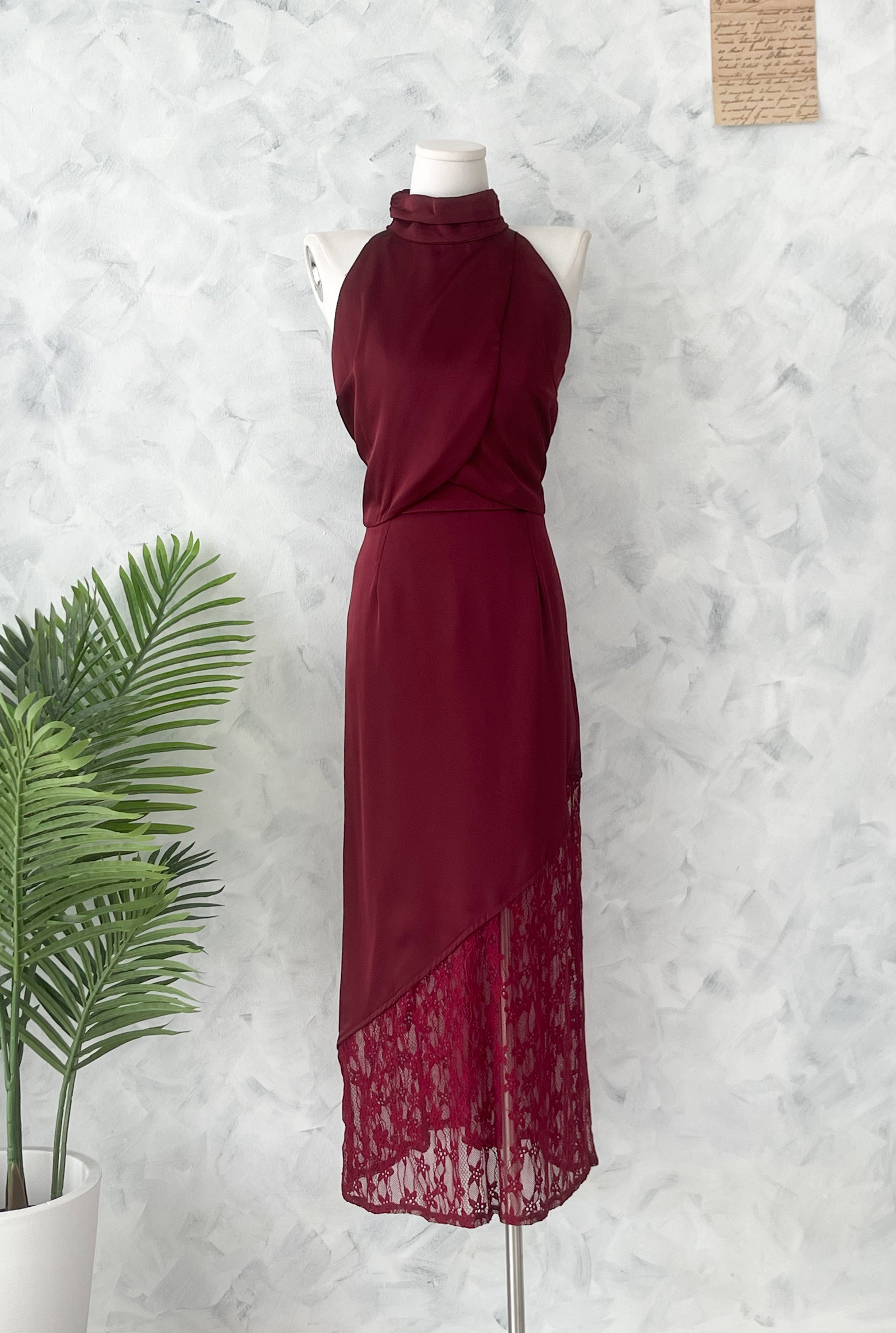 【SS6854】高品质两件式高级感晚宴缎面蕾丝套装 高领CUT IN缎面上衣➕缎面拼接蕾丝长裙 ❤️❤️