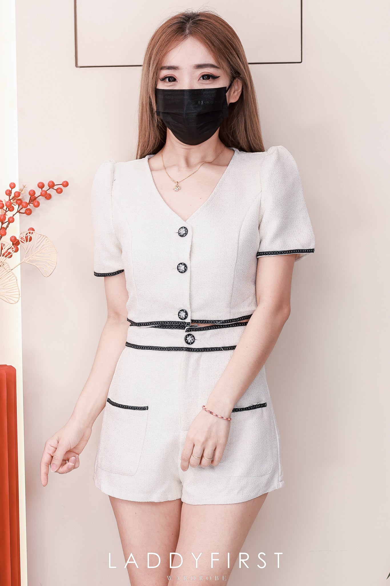 【SS110854】【补厂家现货⚡️⚡️】高品质质两件式精致小香风时尚套装 小香风短袖上衣➕小香风高腰百搭短裤 ❤️❤️