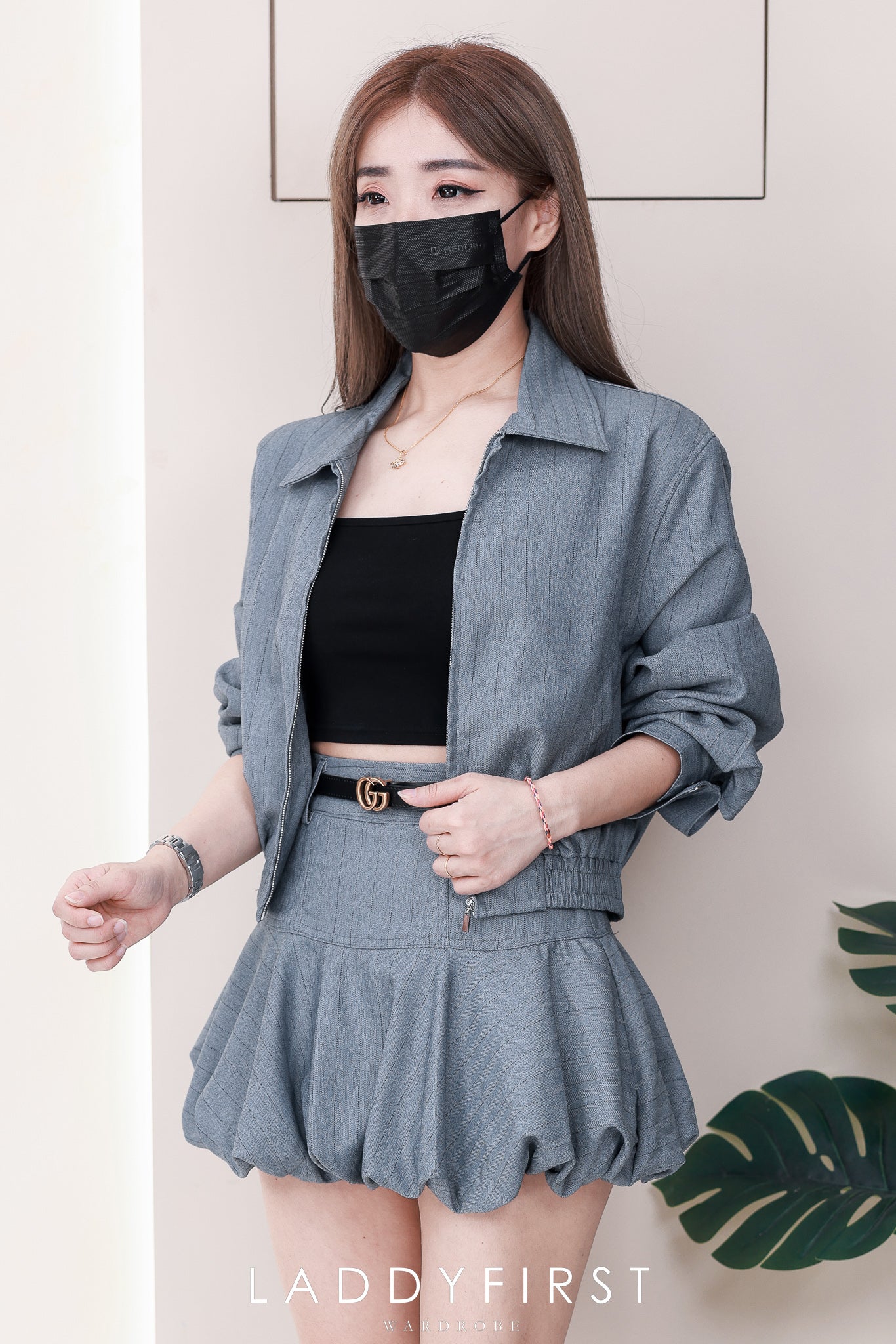 【SS110947】高品质两件式减龄时尚西装套装 宽松翻领长袖上衣外套➕西装高腰花苞裙子，内层有里布短裤 ❤️❤️