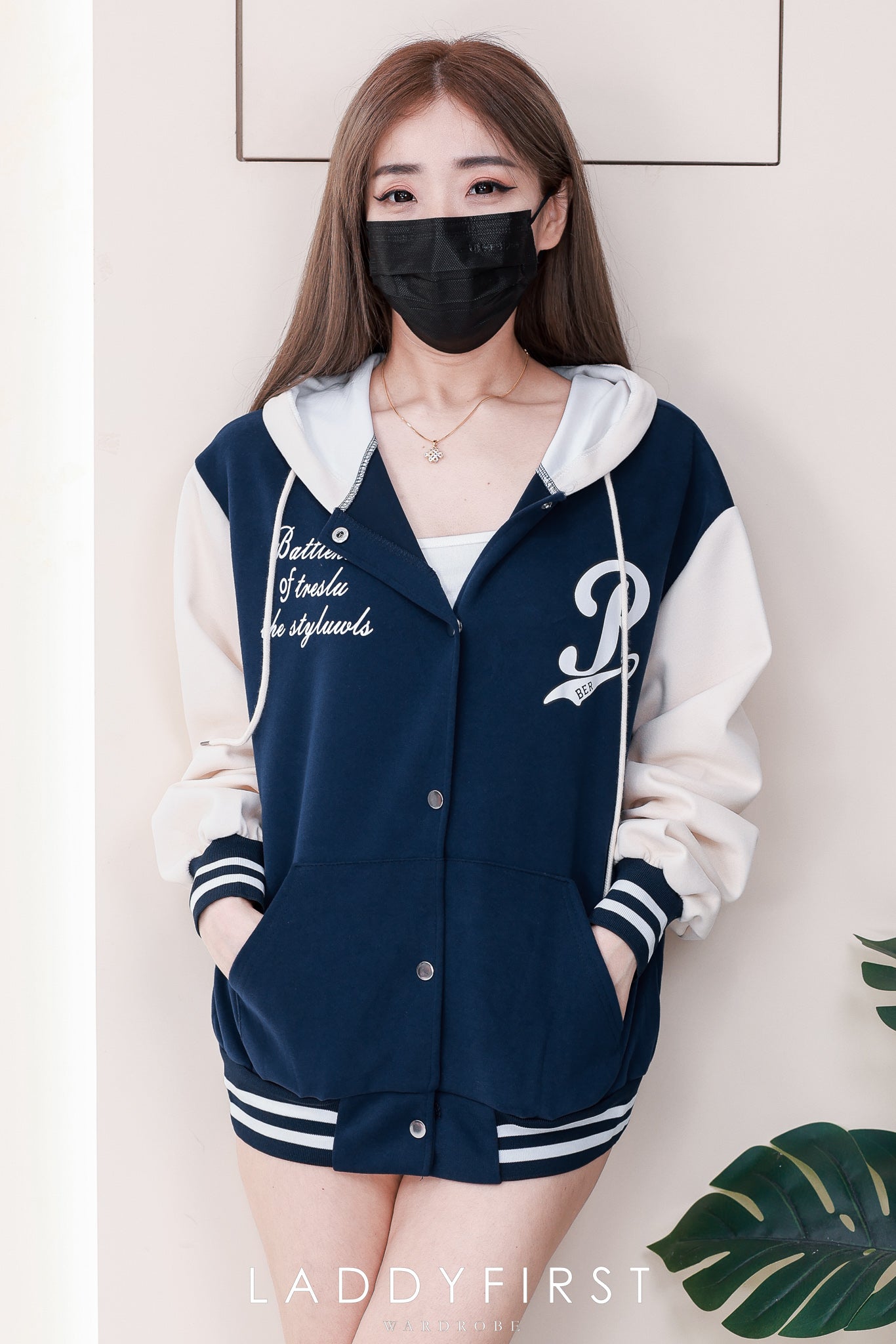 【JK803】高品质男女同款气质撞色系R印花连帽长袖卫衣，按扭设计有口袋 ❤❤