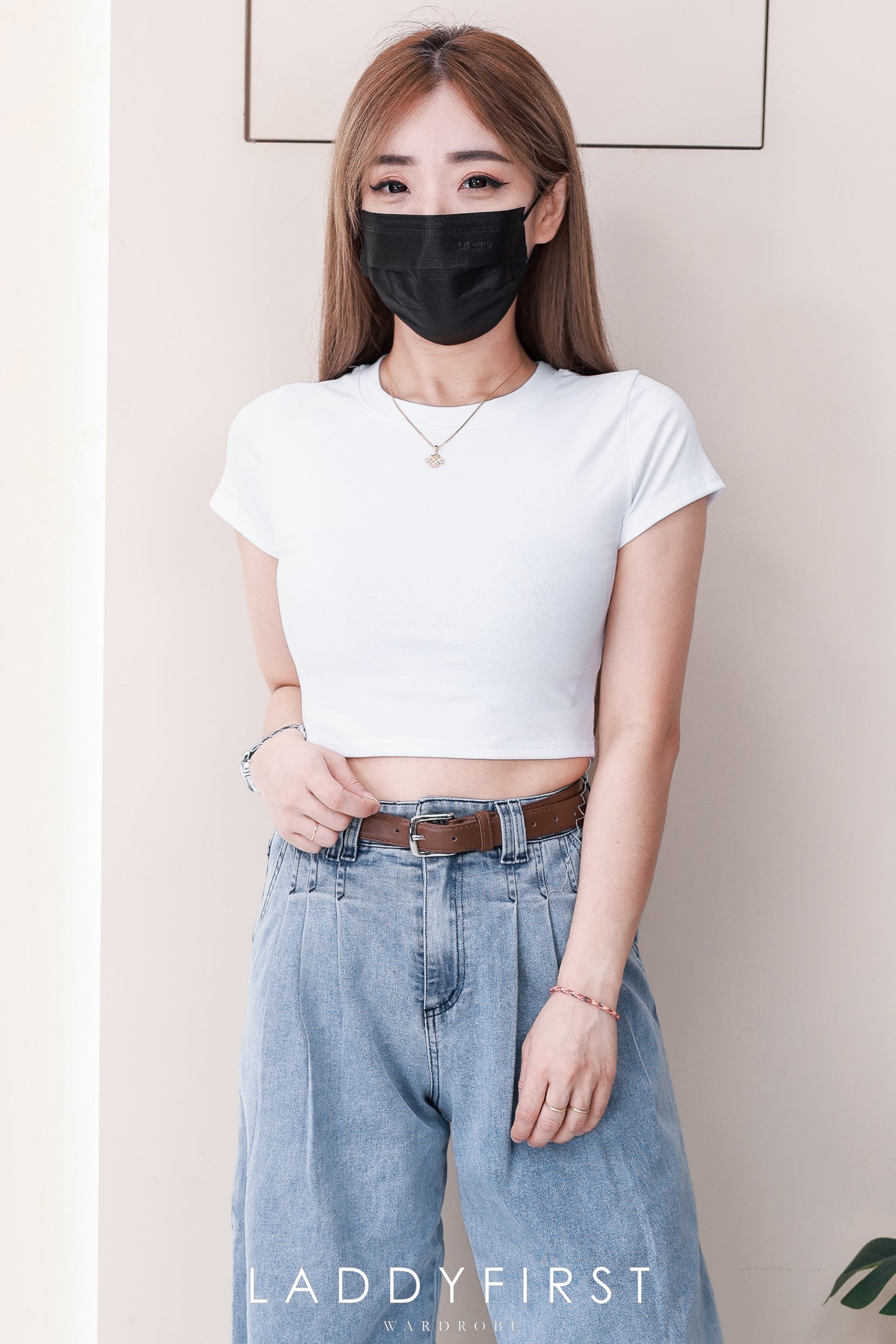【L51357-1】⚡补货预订款⚡高品质显瘦显长腿直筒阔脚COTTON JEANS牛仔高腰百搭短裤，搭配配送腰带，有口袋 ❤️❤️