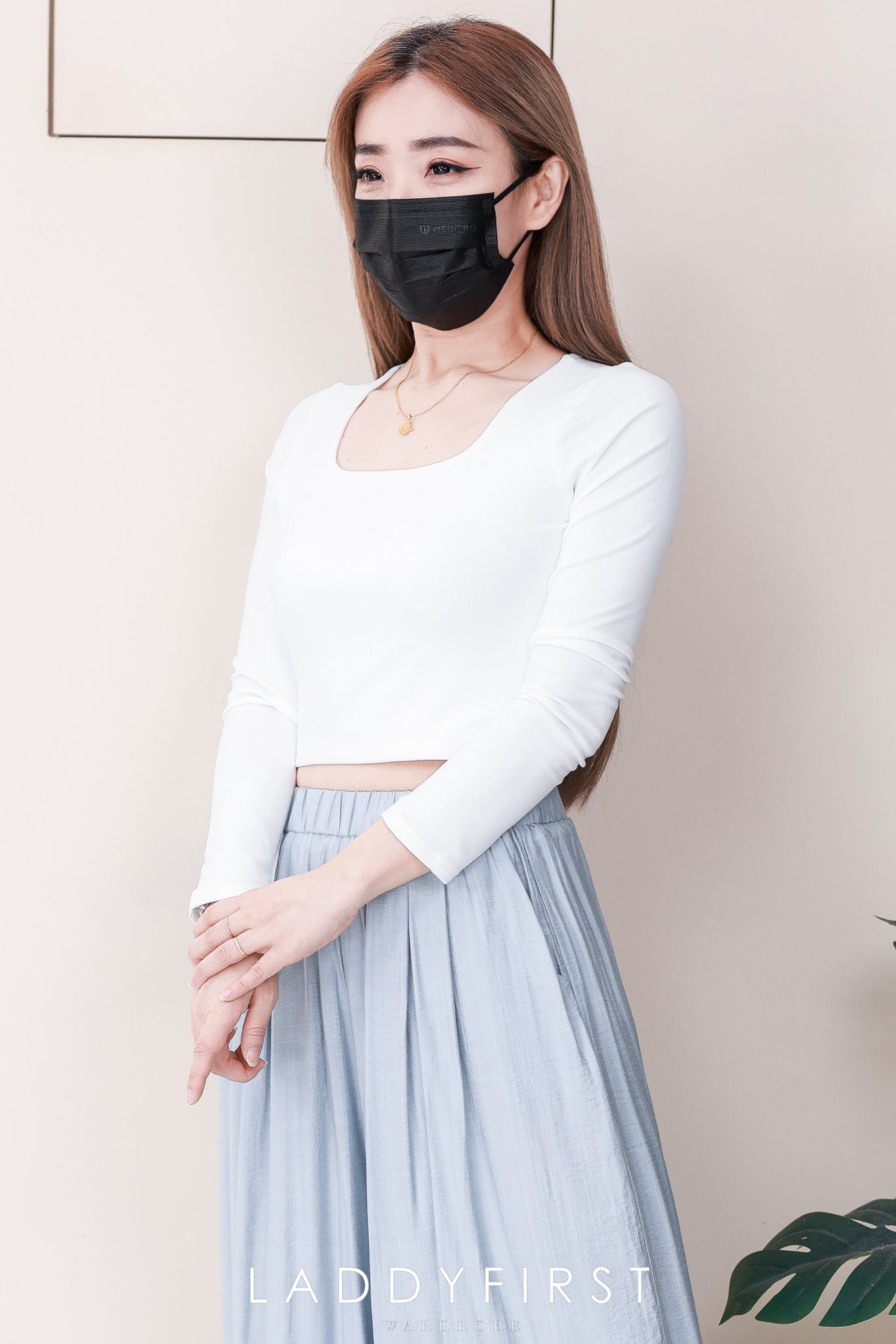 【T82654】高品质前双层纯棉弹力方领短版长袖百搭上衣 ❤❤