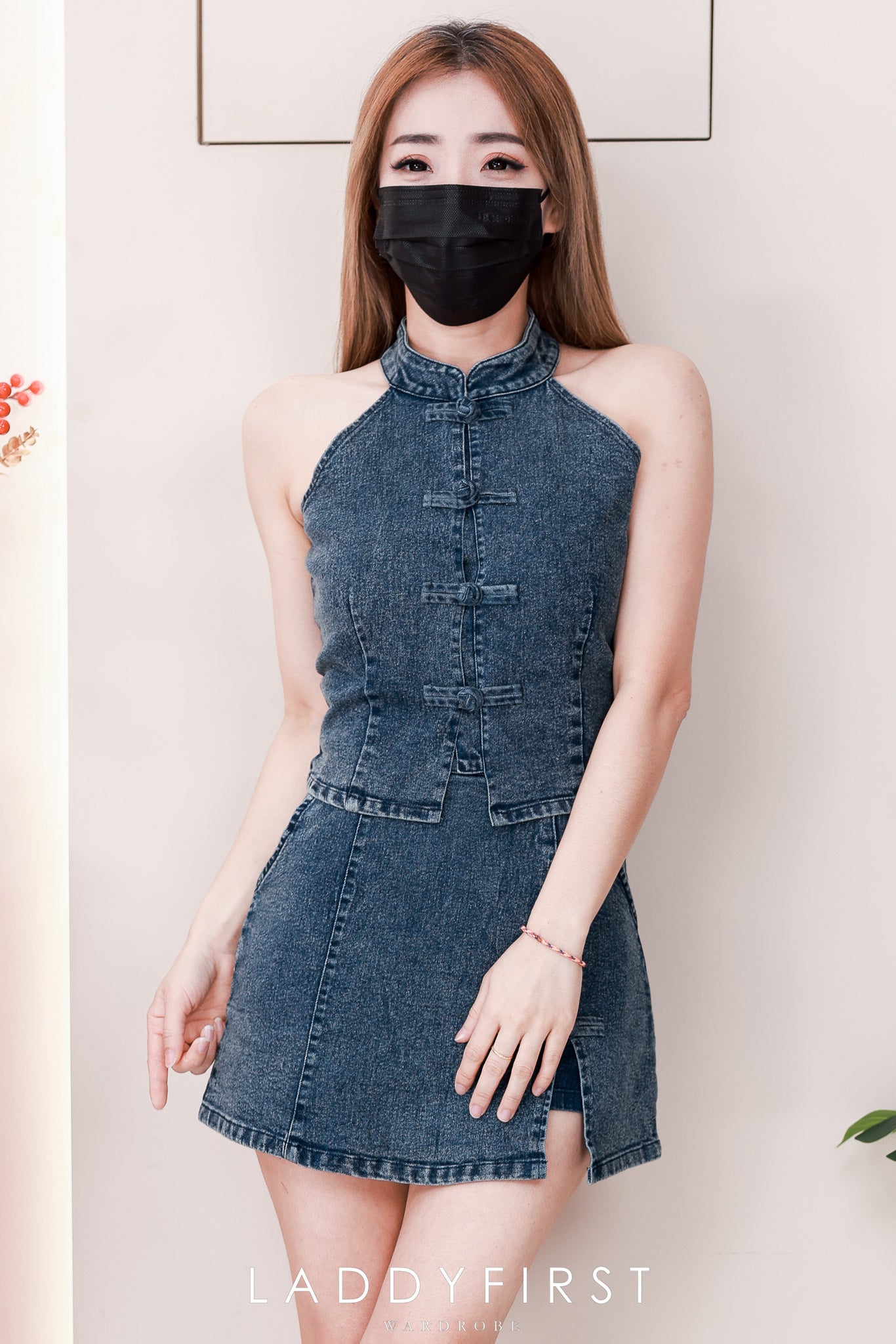 【SS2637】高品质两件式雪花牛仔弹力旗袍套装 CUT IN 无袖旗袍上衣➕高腰牛仔百搭裤裙，有口袋 ❤️❤️