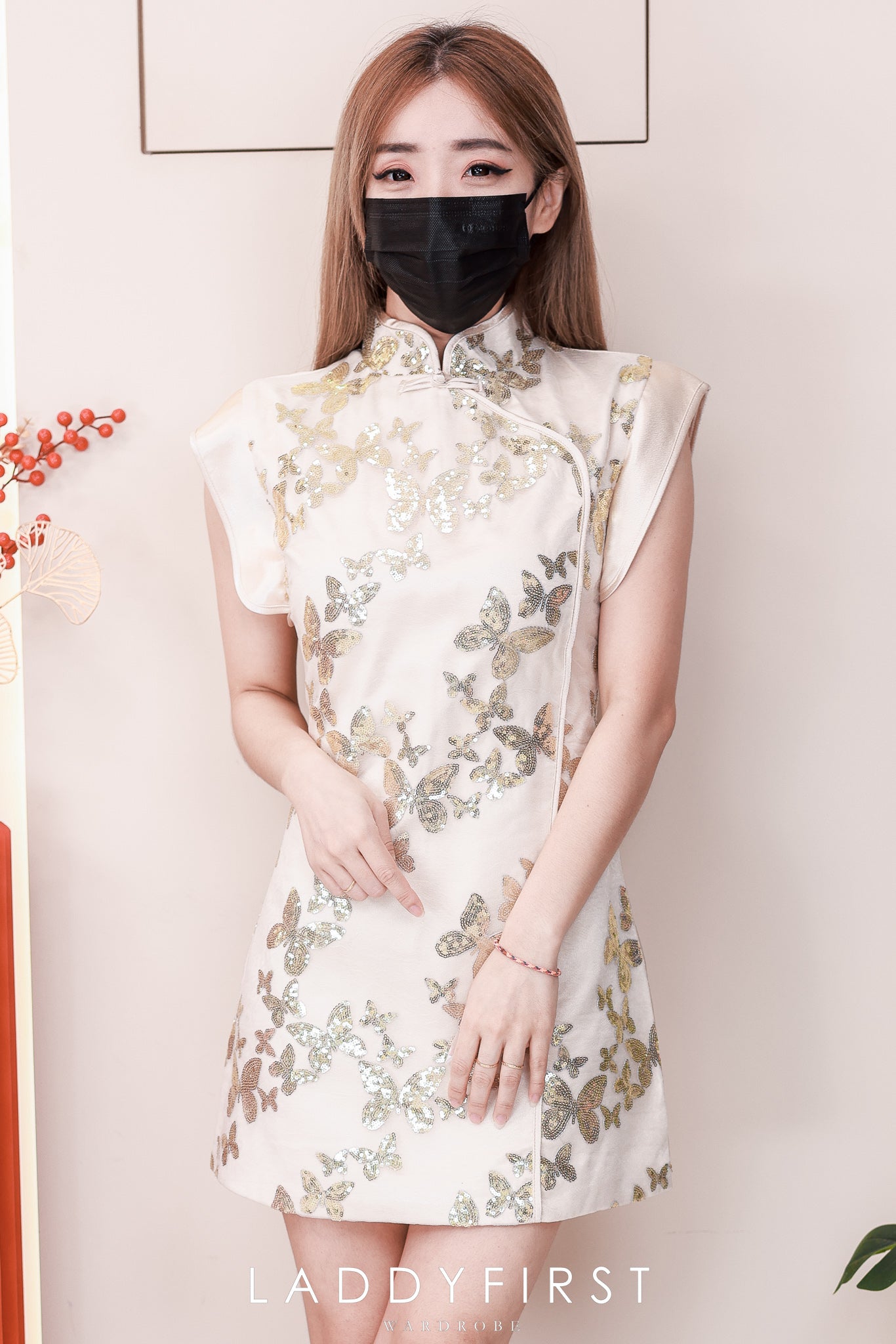 【D81565 / 62557】高品质贵气精美亮片蝴蝶结设计缎面旗袍连身裙子 ❤❤