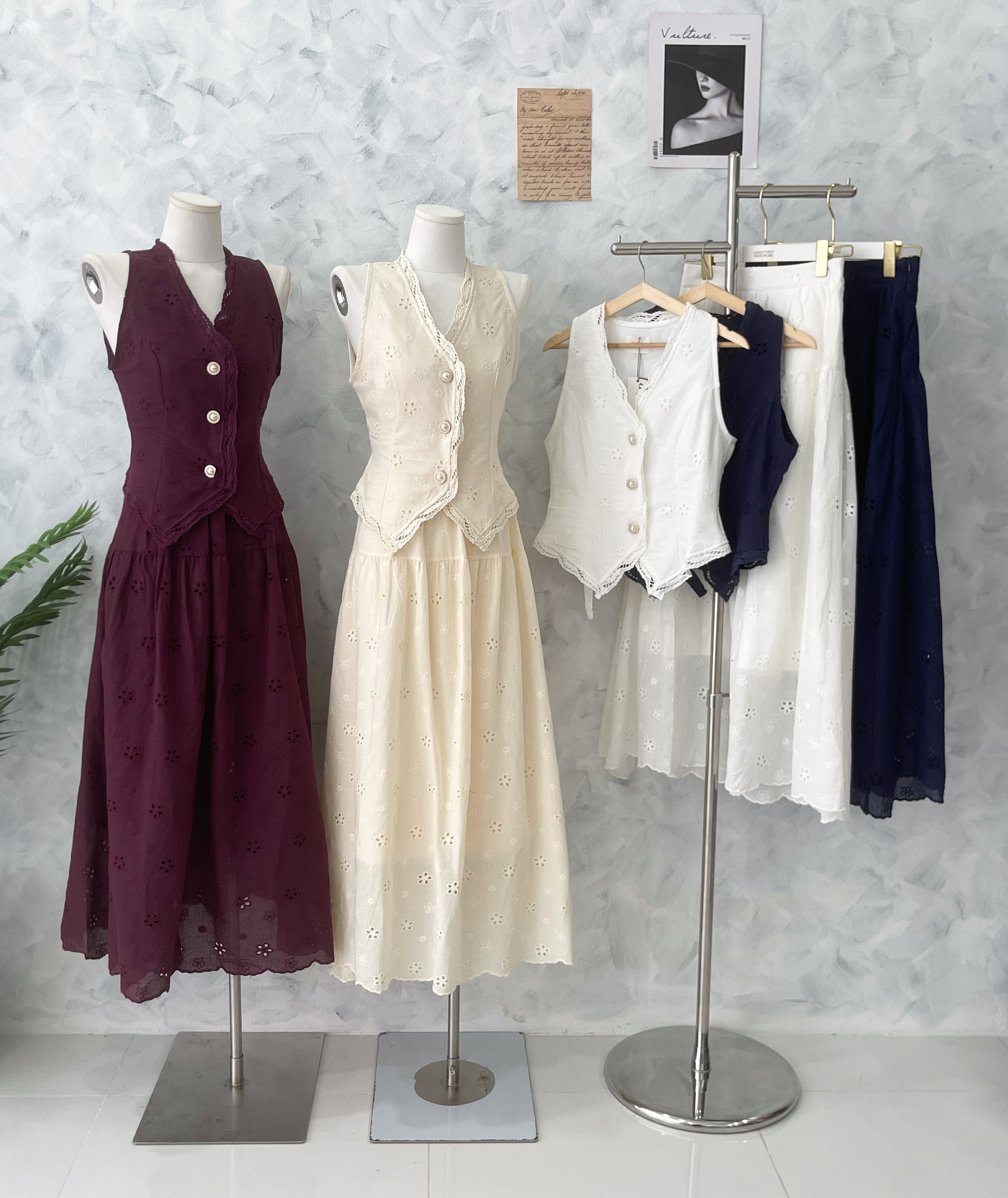 【SS2576】高品质两件式仙气温柔风桐花套装 V领无袖桐花上衣➕仙气感桐花高腰长裙 ❤️❤️