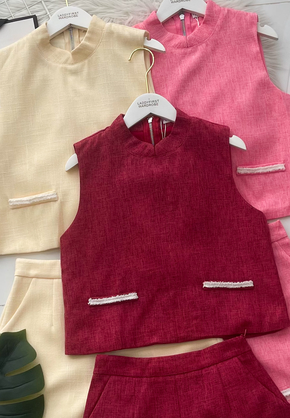 【SS21788 / 19759】高品质两件式小香风简约时尚套装 宽松无袖小香风上衣 ➕小香风高腰短裤，有口袋 ❤️❤️