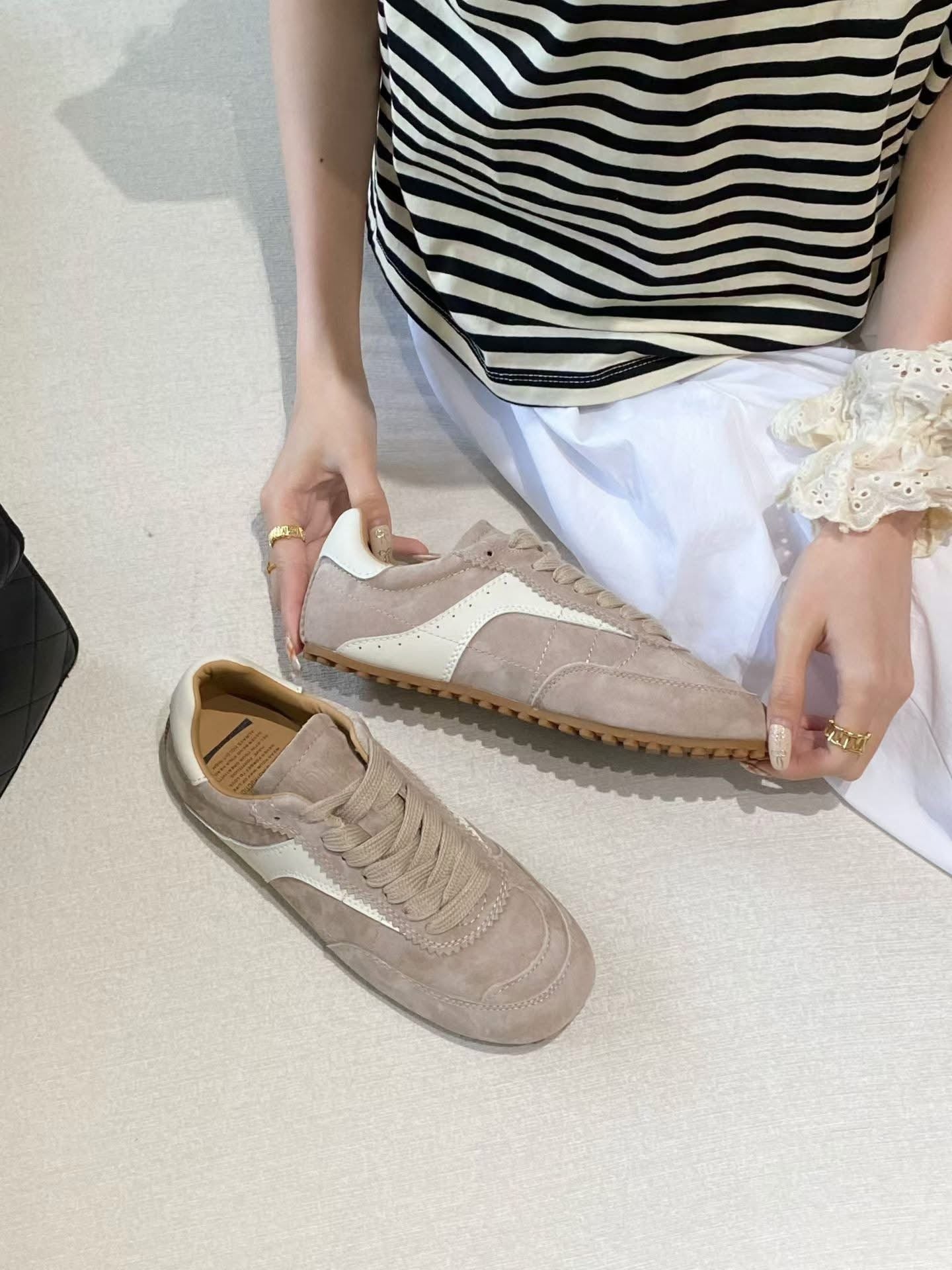 【R830-10】🔅精选预售款🔅 高质量韩系街头风软底复古真皮休闲阿甘鞋子 ❤️