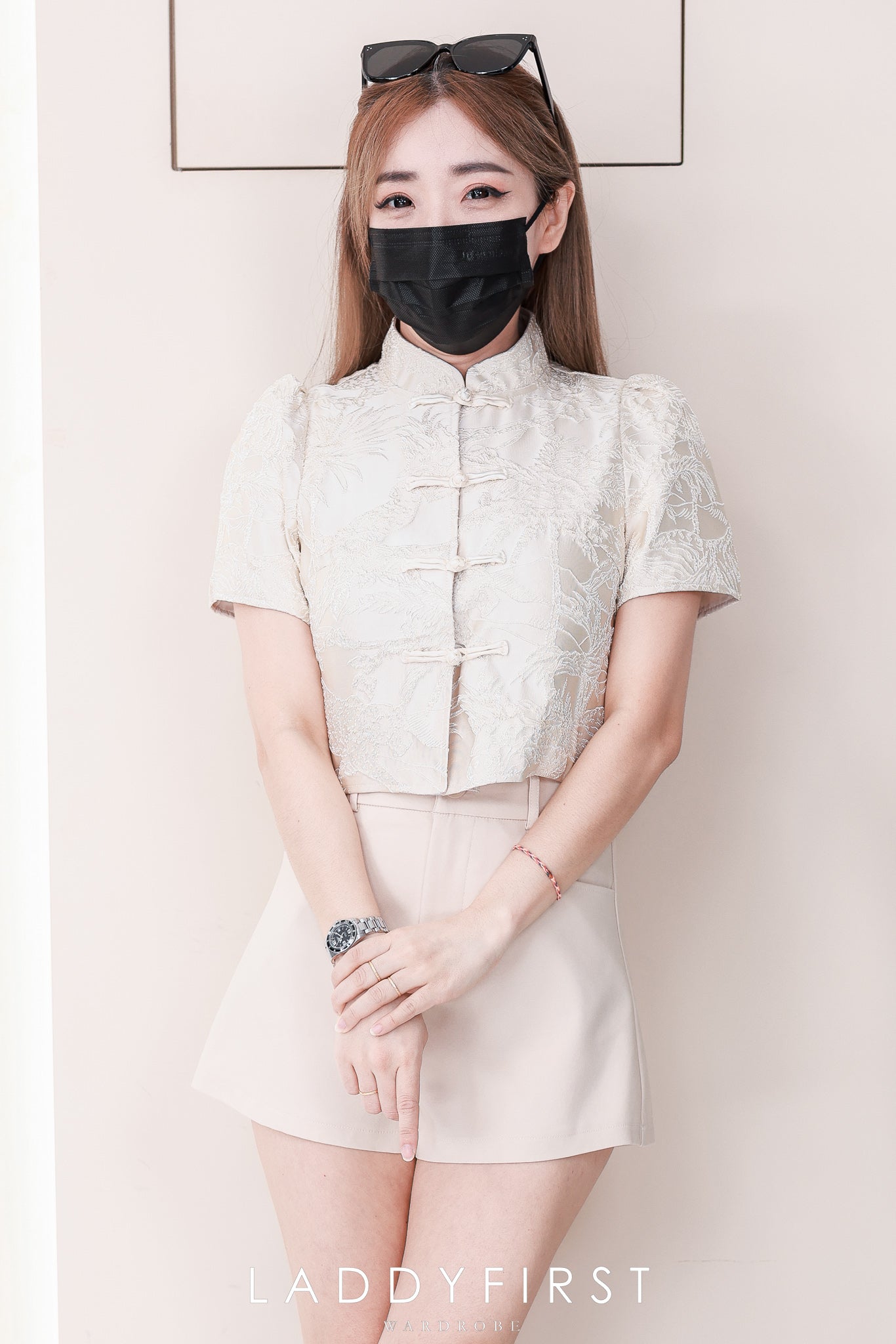 【SS3471】【LFW独家小圆饼】高品质两件式高端气质时尚提花旗袍套装 立领短袖盘扣提花旗袍上衣➕西装高腰百搭短裤，有口袋 ❤️❤️