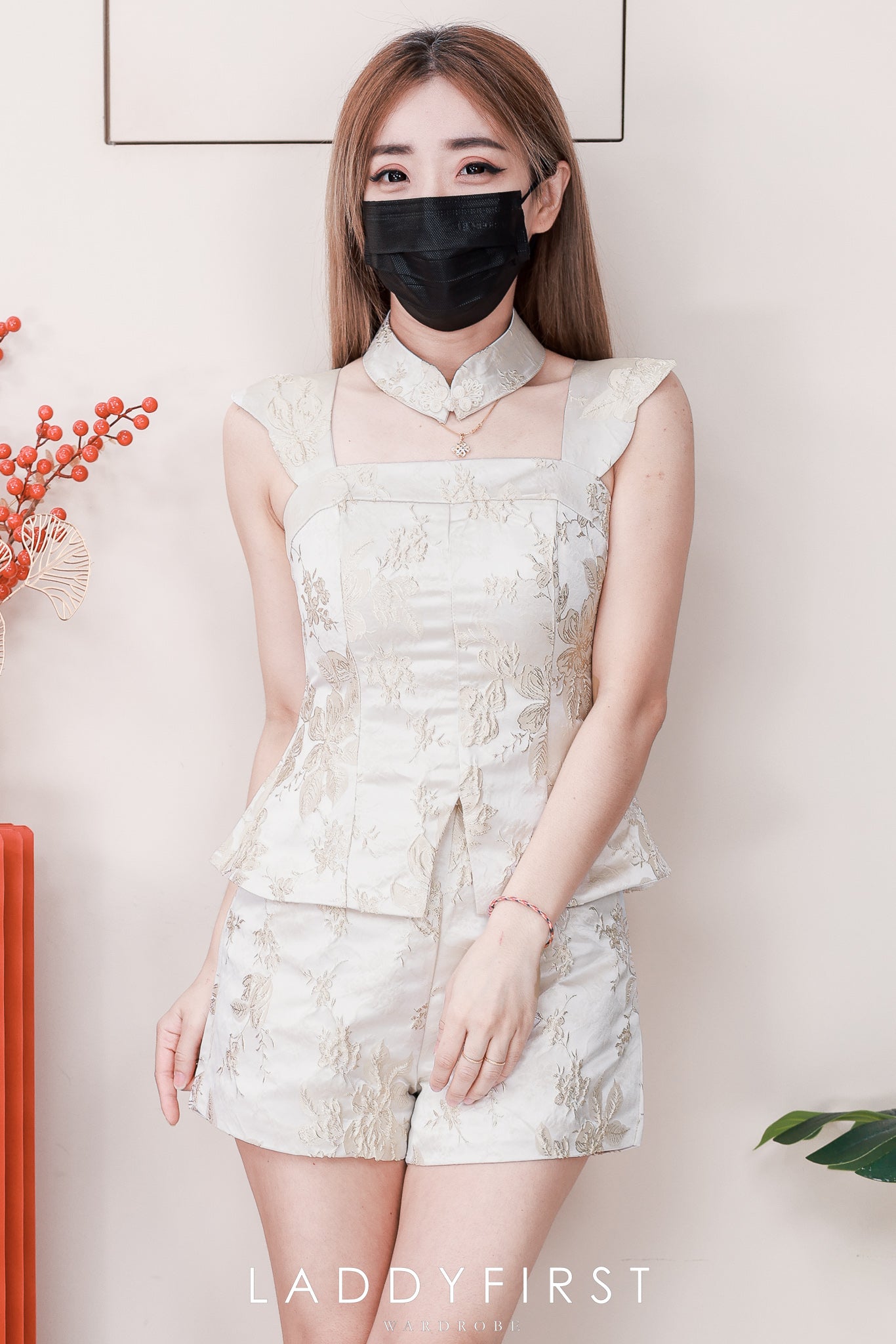 【SS21810 / 37472】高品质两件式高档气质国风新中式提花旗袍套装 无袖肩带旗袍上衣➕提花高腰短裤，有口袋 ❤️❤️