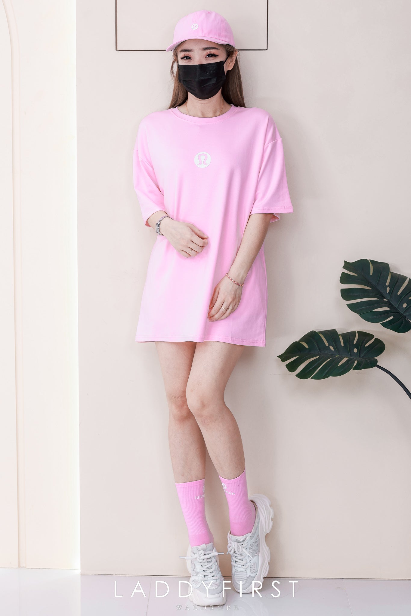 【O1167】高品质三件套男女同款纯棉Oversized 潮流时尚上衣 ❤️❤️ 上衣👕➕帽子🧢➕袜子🧦