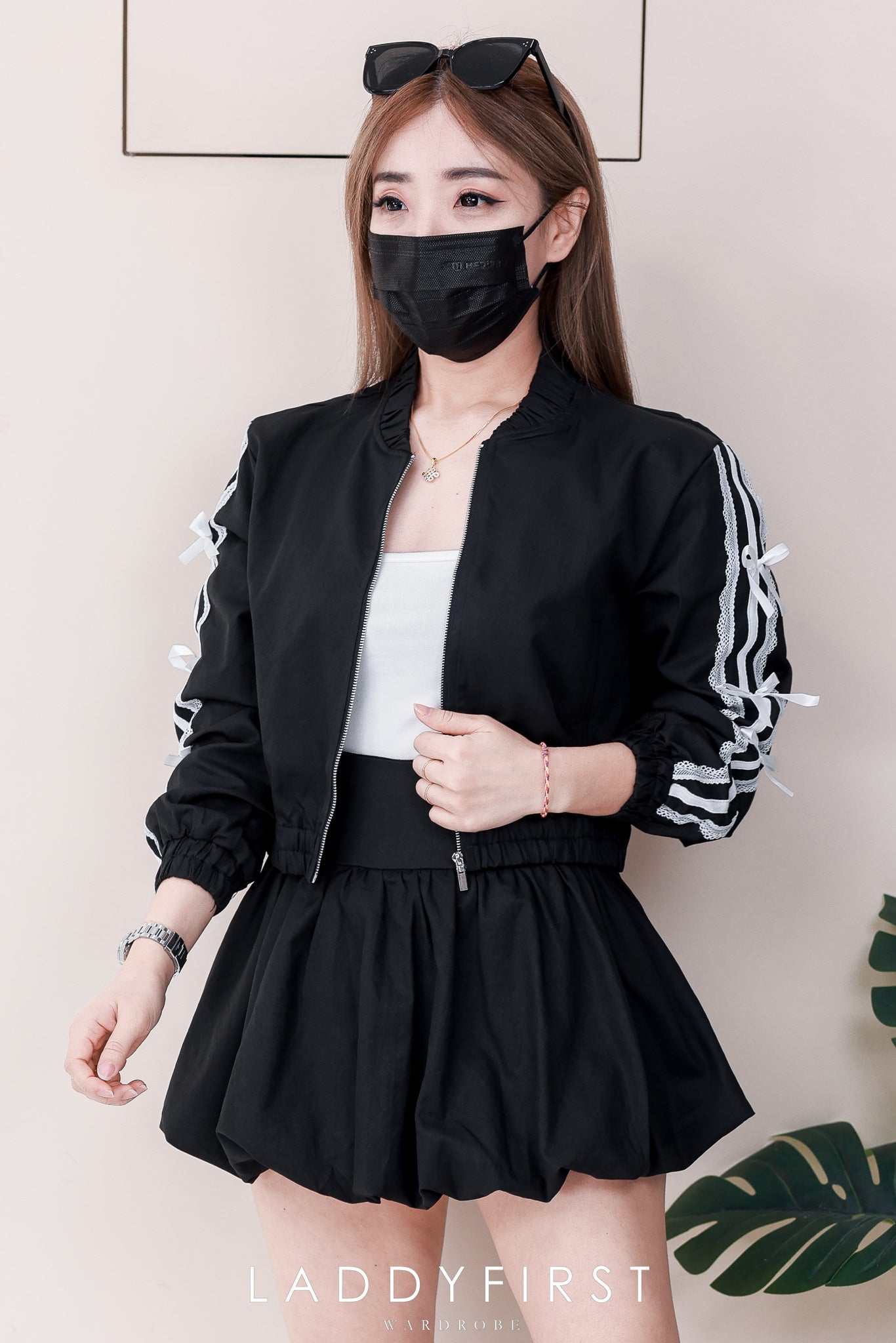 【SS110984】【补厂家现货⚡⚡】高品质两件式拉线设计休闲套装 宽松长袖外套➕ 前后裙内层有里裤高腰百搭花苞裤裙❤️❤️