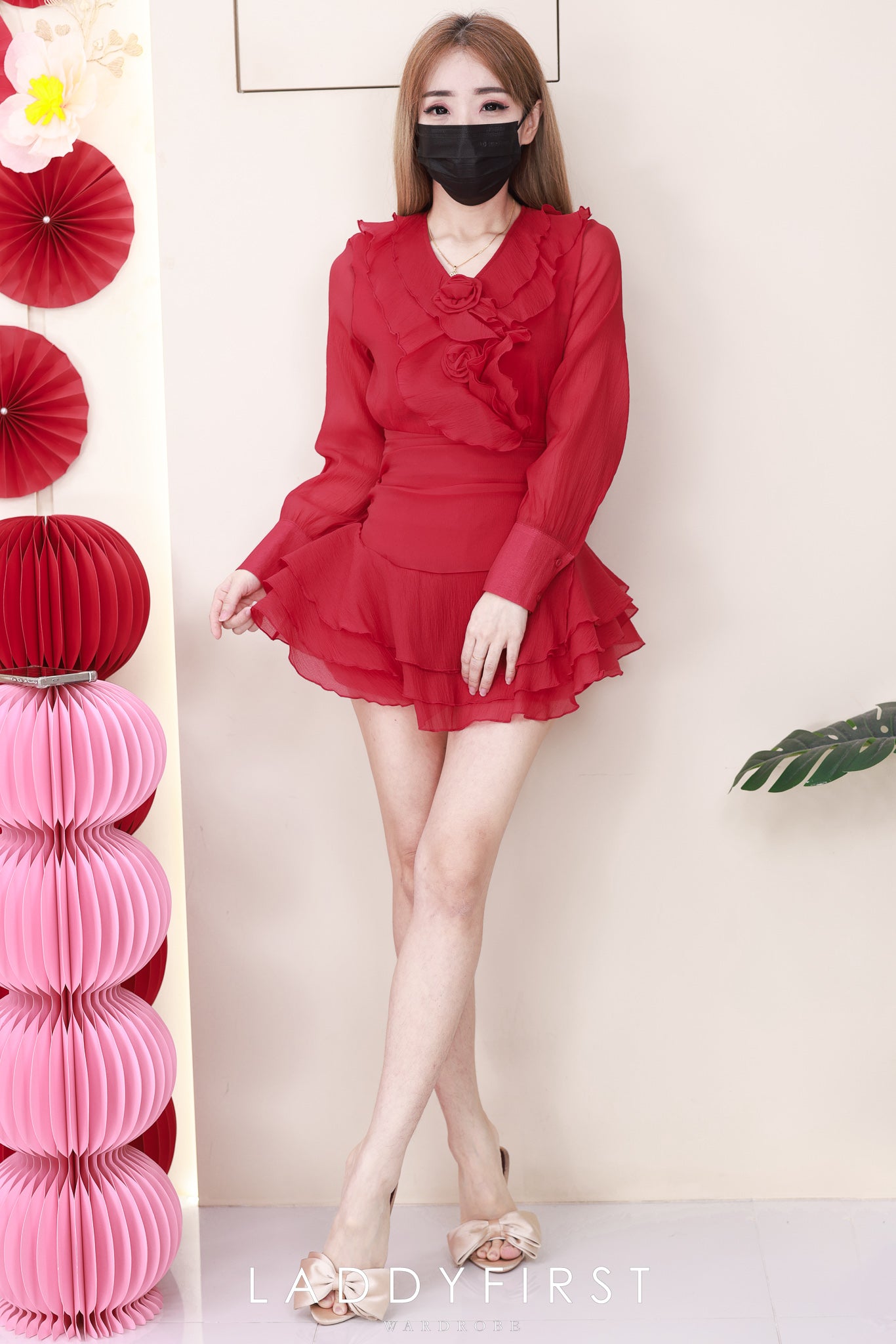 【SS6510】高品质两件式名媛仙气风雪纺套装 花瓣点缀雪纺长袖上衣➕层次感荷叶边雪纺高腰裙子，内层有里布短裤 ❤️❤️