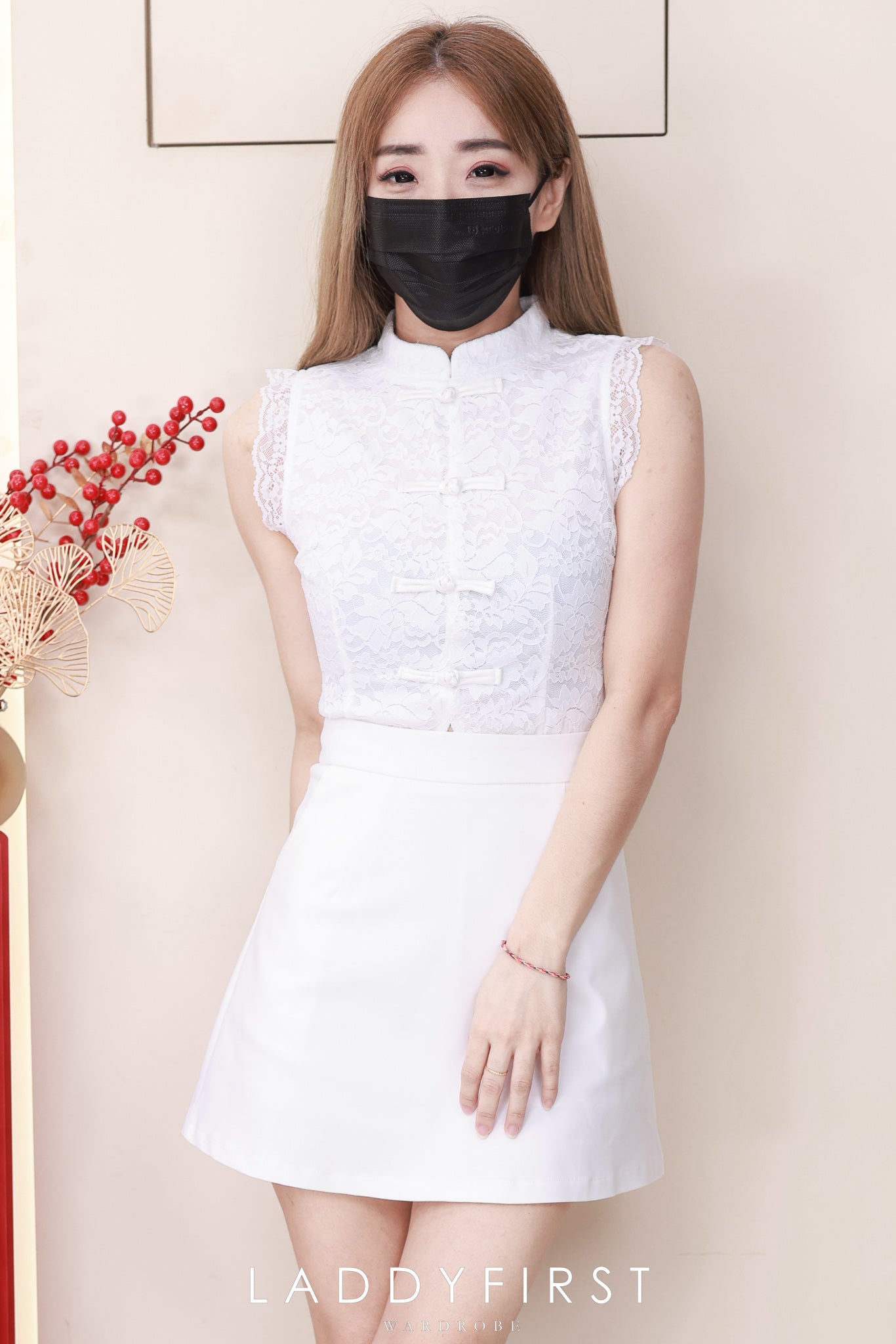 【SS6809】高品质两件式弹力蕾丝旗袍套装 盘扣设计蕾丝旗袍上衣➕前后裙西装高腰百搭裙子，内层有里布短裤，有口袋 ❤️❤️