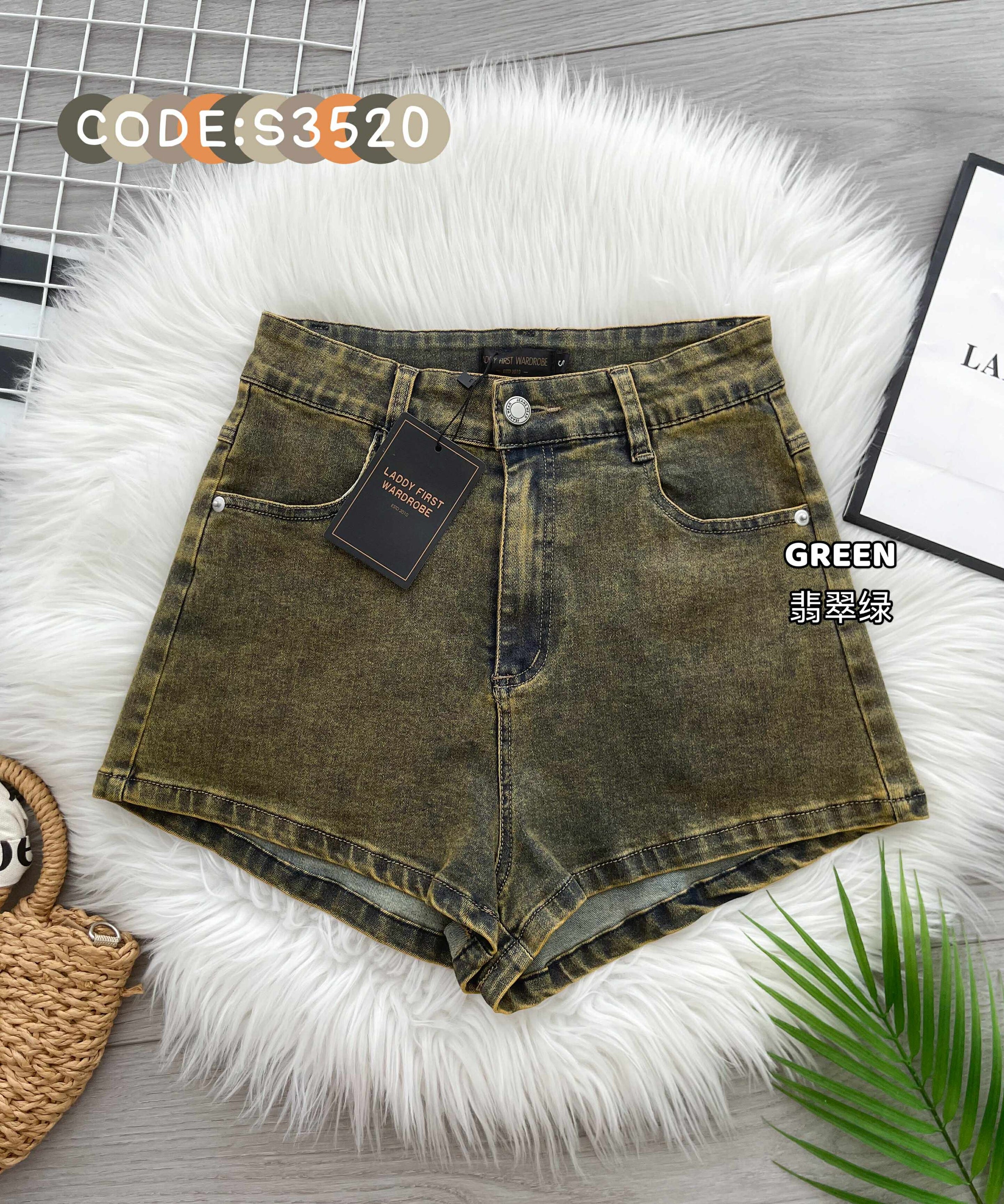 【S3520】LFW独家爆款高品质牛仔COTTON JEANS日常简约休闲百搭牛仔高腰短裤，有口袋 ❤️❤️ 【D-R3-C1】