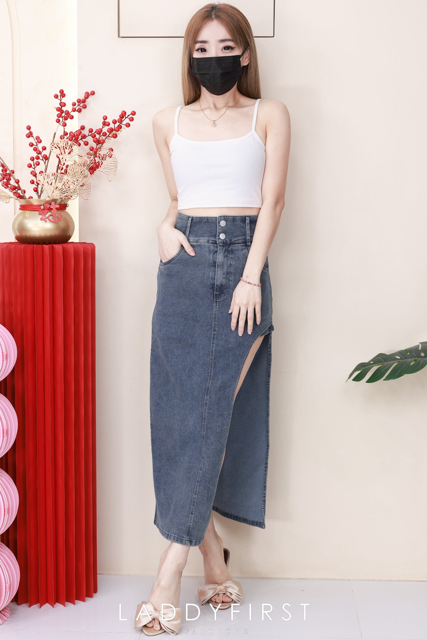 【L5806】高品质韩版COTTON JEANS半边露腿牛仔高腰裙子，内层有短裤，有口袋 ❤️❤️