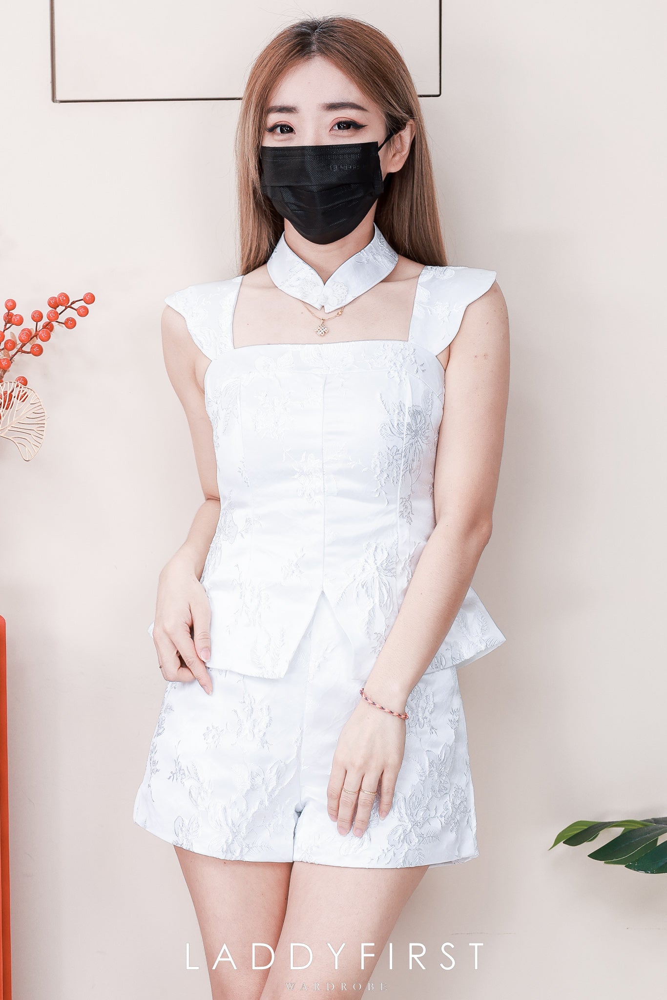 【SS21810 / 37472】高品质两件式高档气质国风新中式提花旗袍套装 无袖肩带旗袍上衣➕提花高腰短裤，有口袋 ❤️❤️