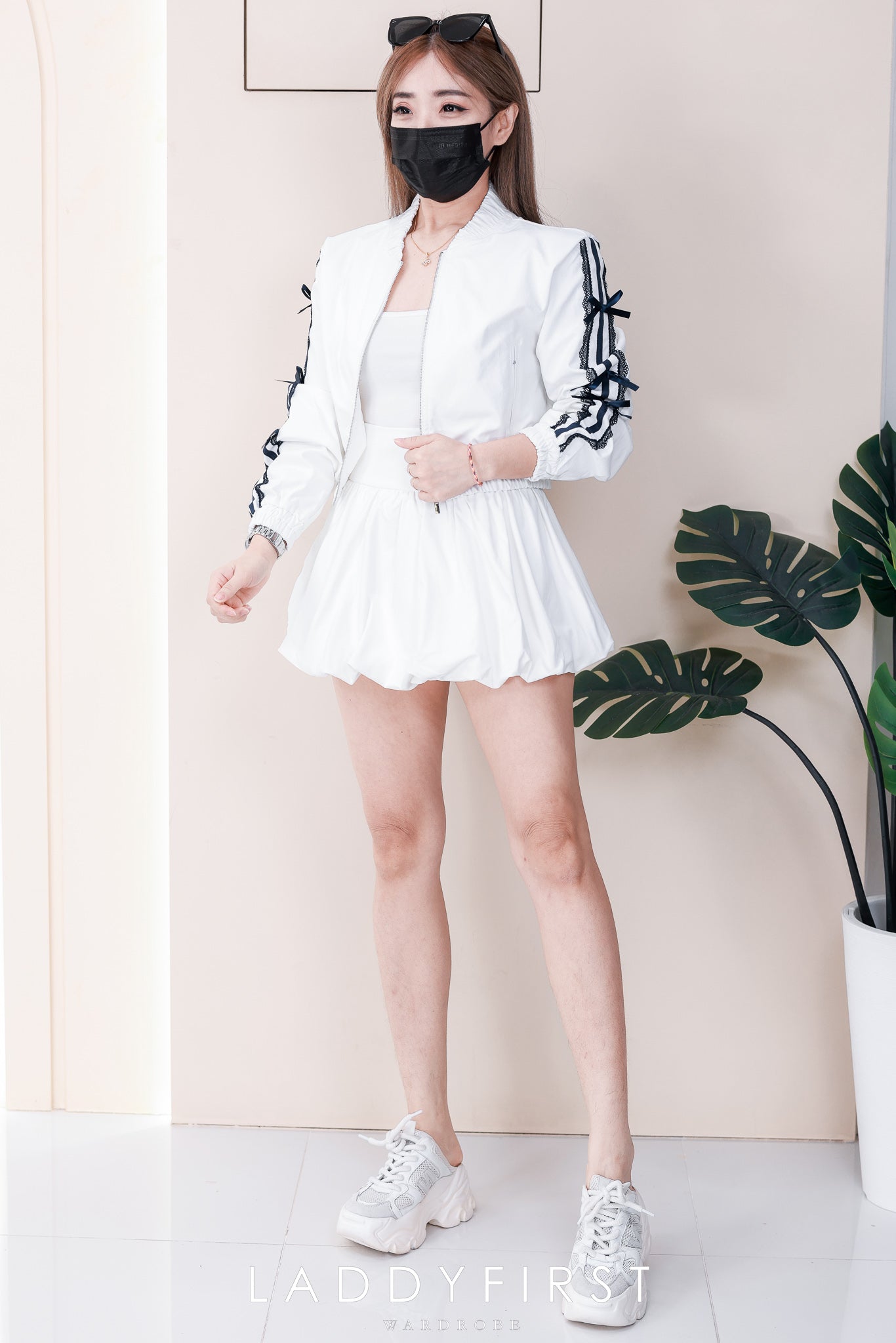 【SS110984】【补厂家现货⚡⚡】高品质两件式拉线设计休闲套装 宽松长袖外套➕ 前后裙内层有里裤高腰百搭花苞裤裙❤️❤️