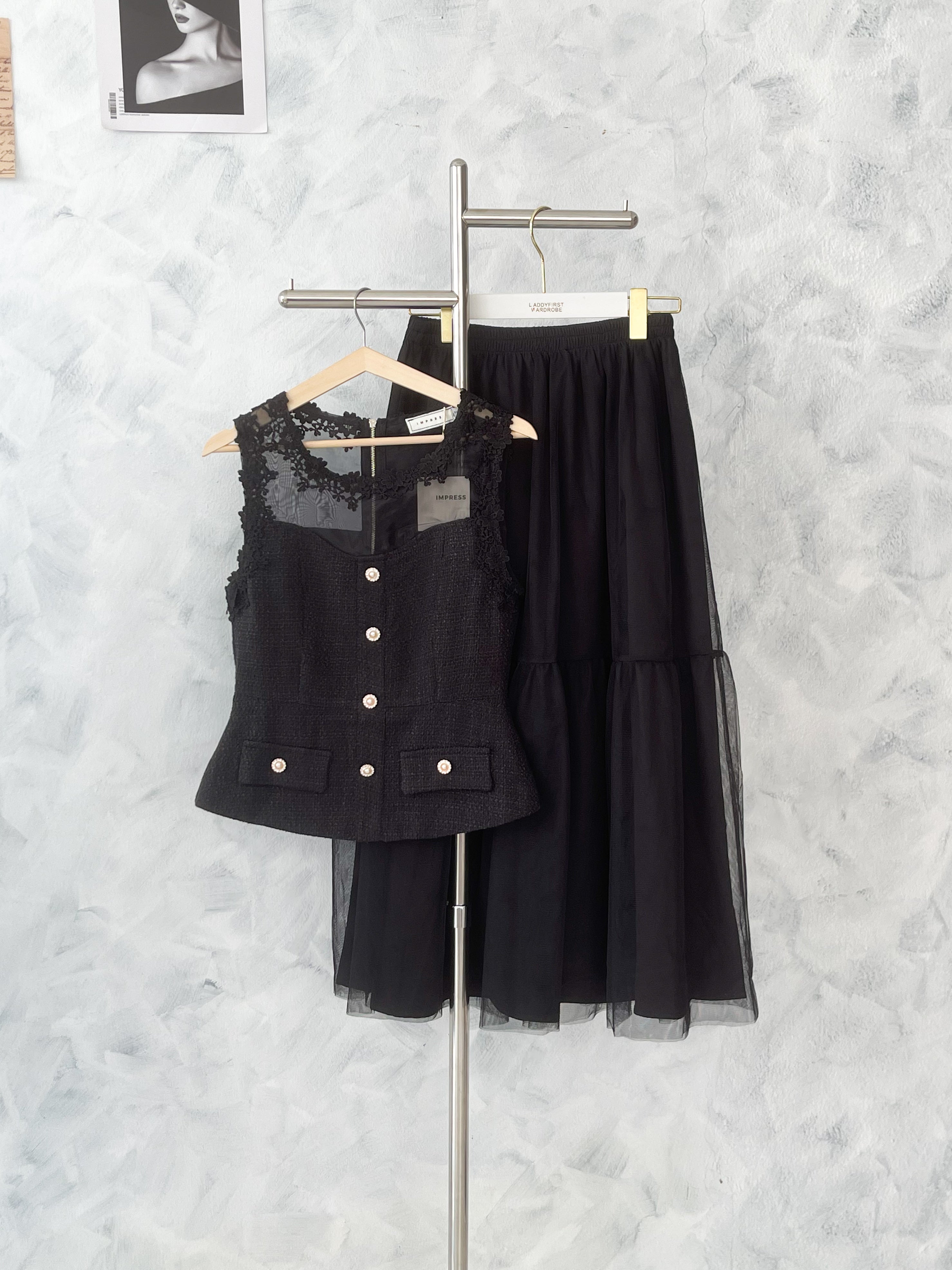 【SS6636】高品质两件式韩式轻奢风时尚套装 小香风上衣➕松紧腰弹力蛋糕网纱长裙 ❤️❤️