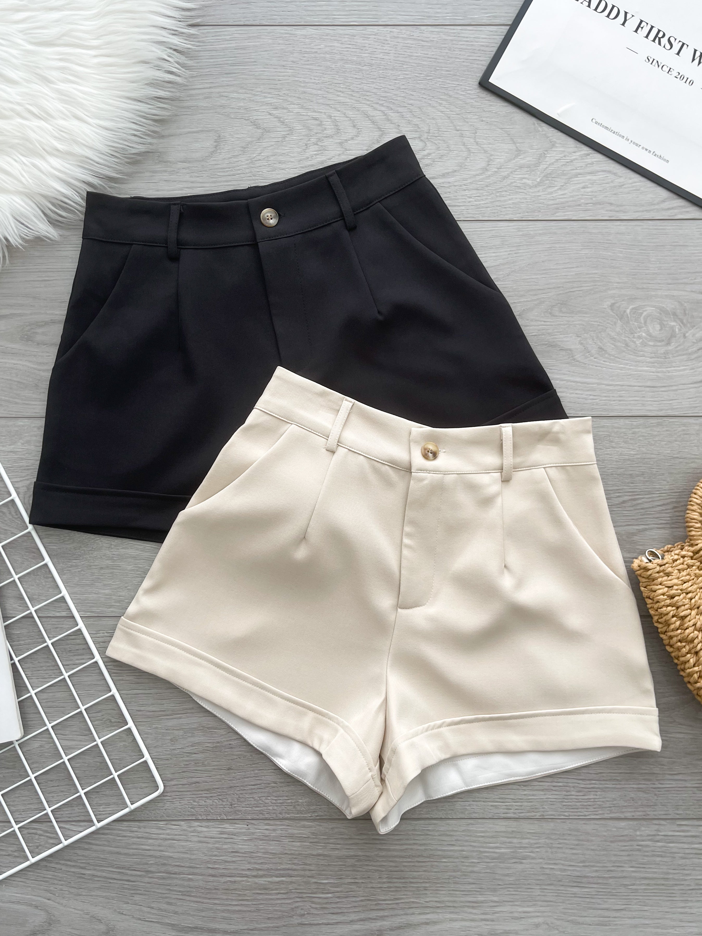 【S82622-1】⚡补货预订款⚡高品质西装极简简约A字百搭高腰短裤，有口袋 ❤️❤️