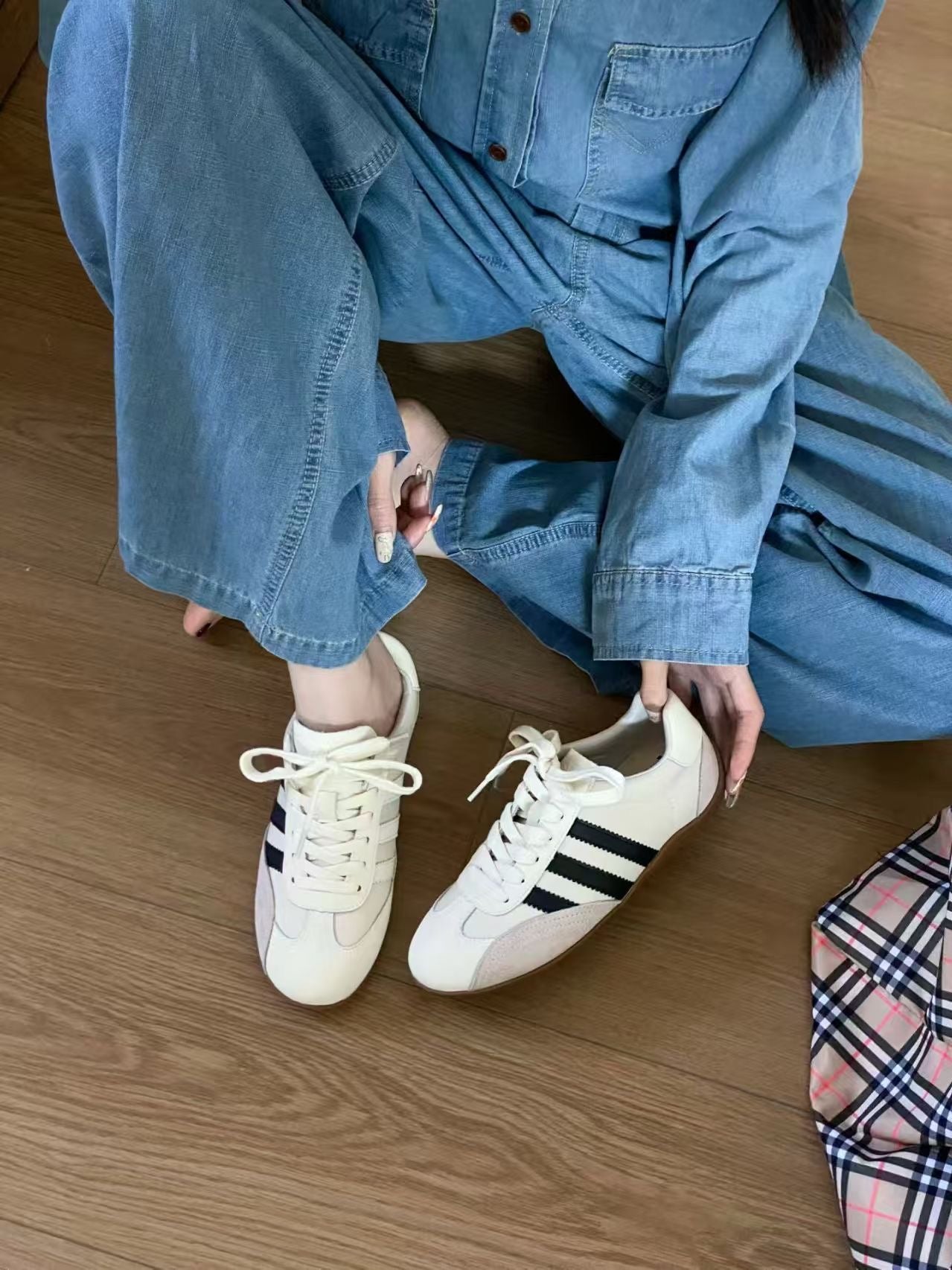 【R9135-3】🔅精选预售款🔅 高质量韩系街头风复古真皮经典三条杠阿甘鞋子 ❤️