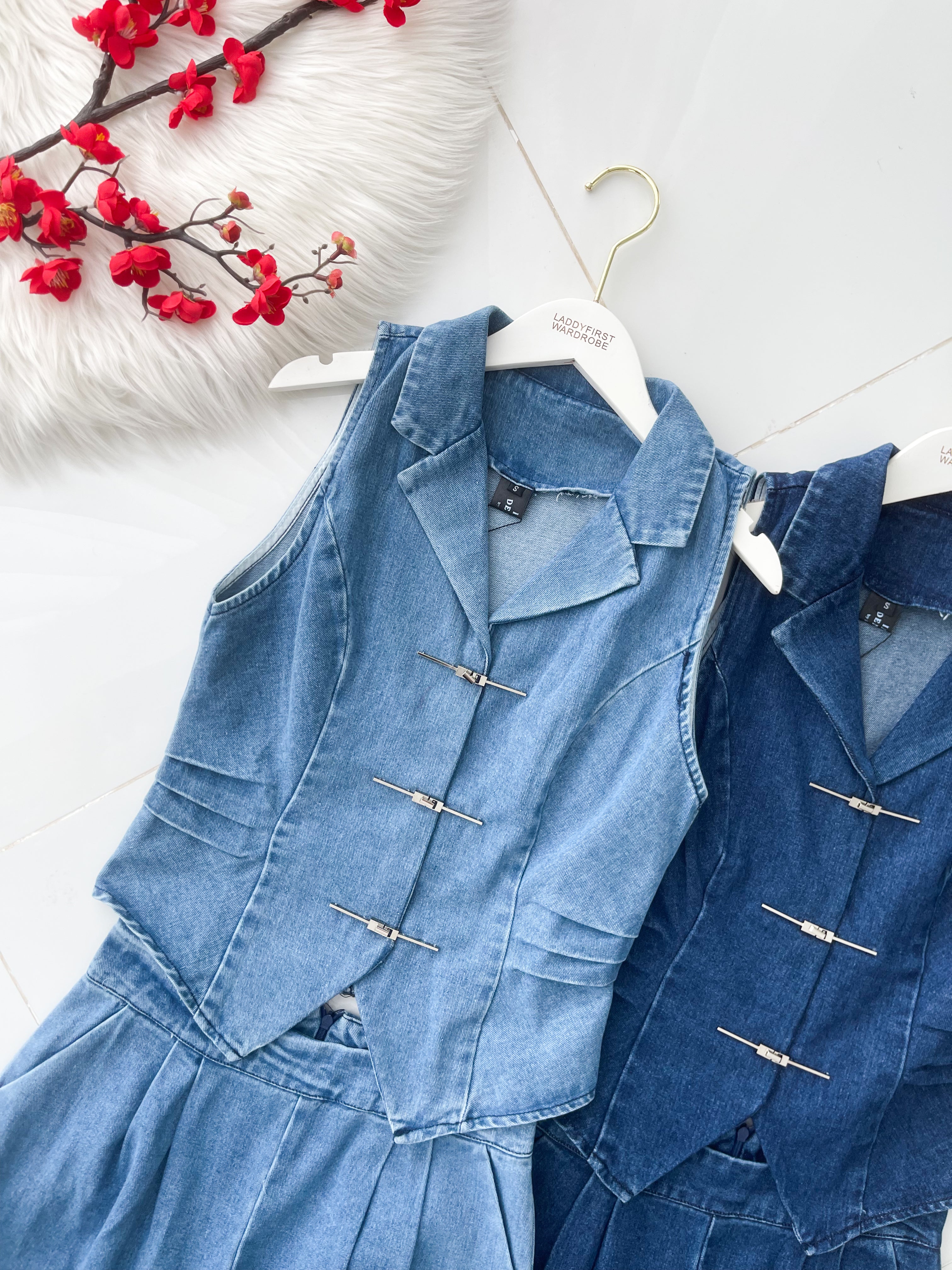 【SS6867】高品质两件式气质感马甲式牛仔套装 马甲式牛仔上衣➕阔脚直筒高腰牛仔长裤 ❤️❤️