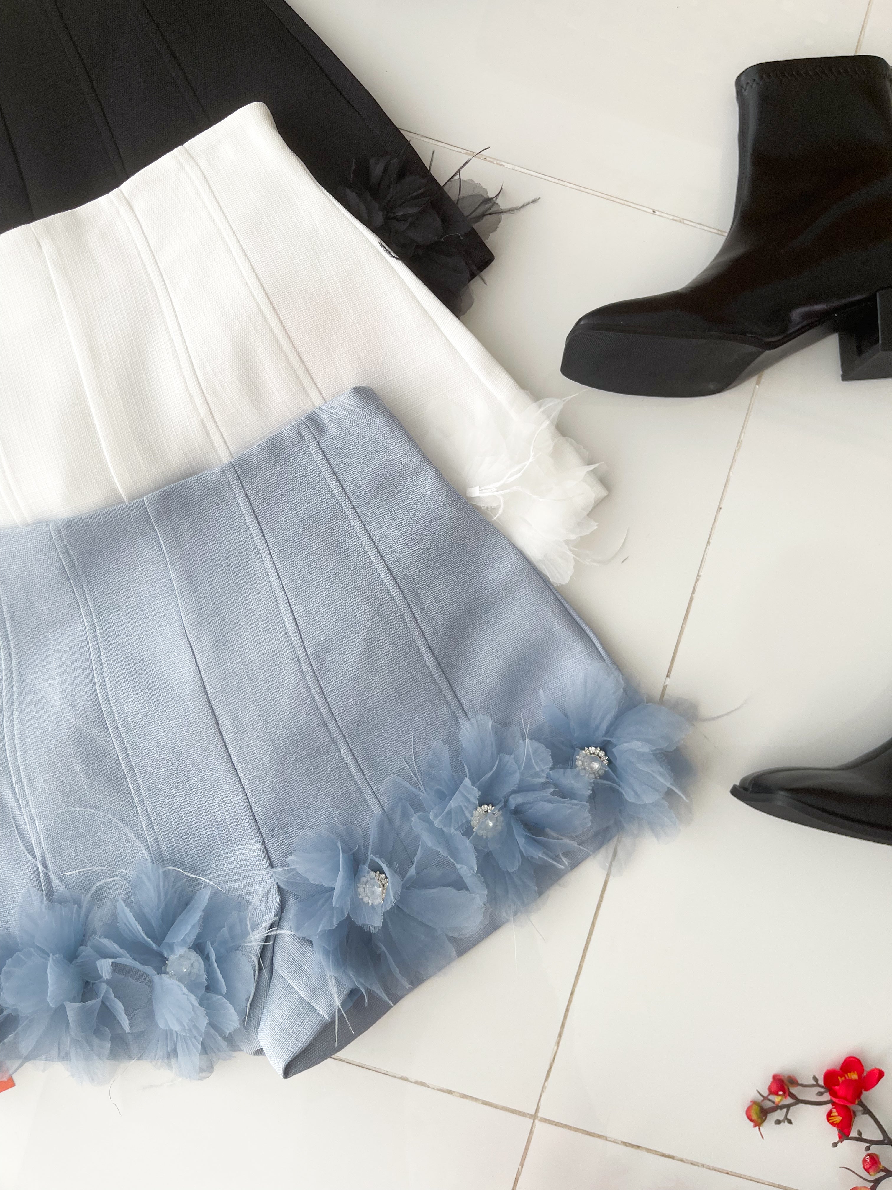 【S25213】【补厂家现货⚡️⚡️】高品质高端仙子立体花瓣小香风高腰短裤 ❤️❤️