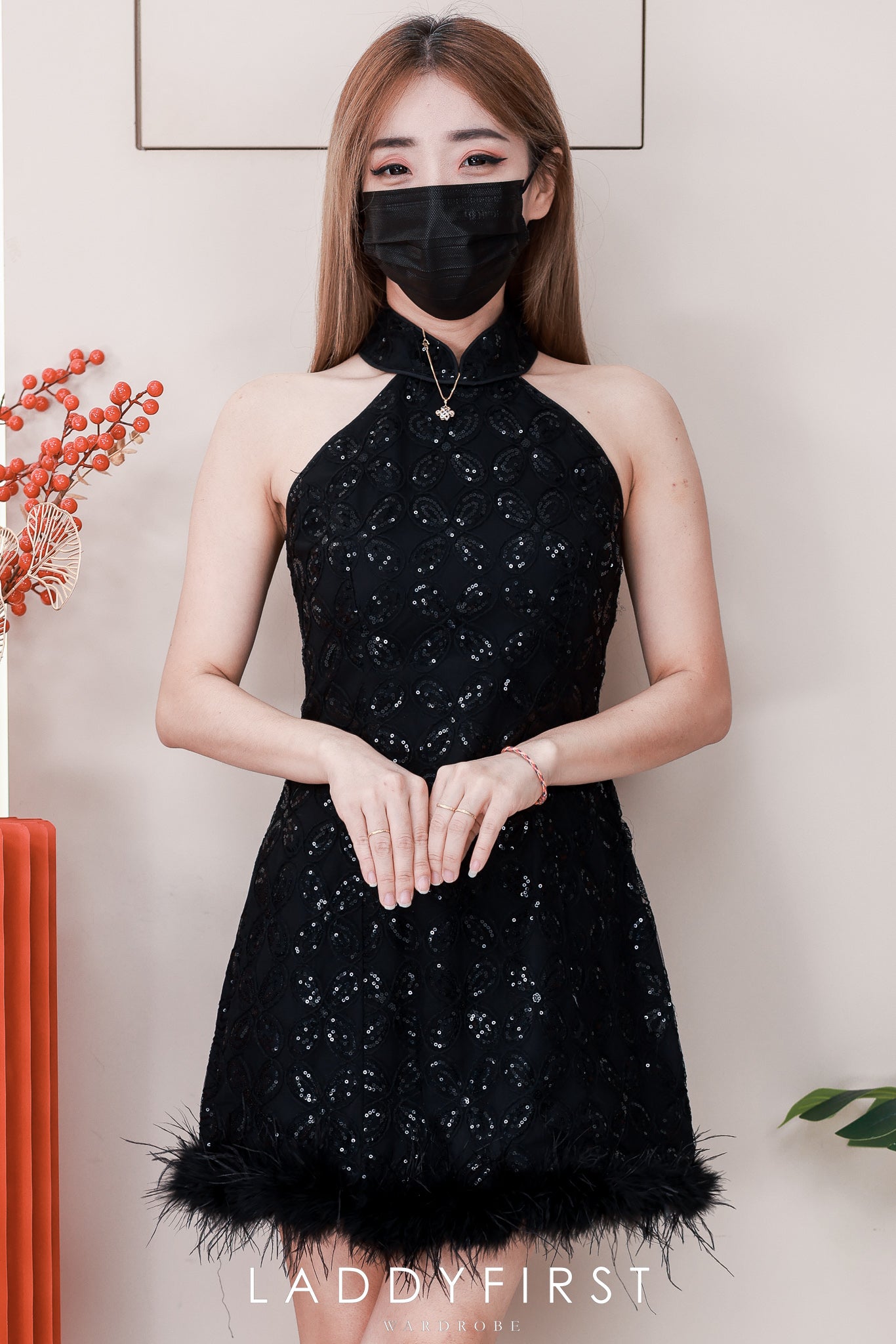 【D25251】高品质高端贵气亮片拼接下摆毛毛CUT IN连身裙子 ❤❤