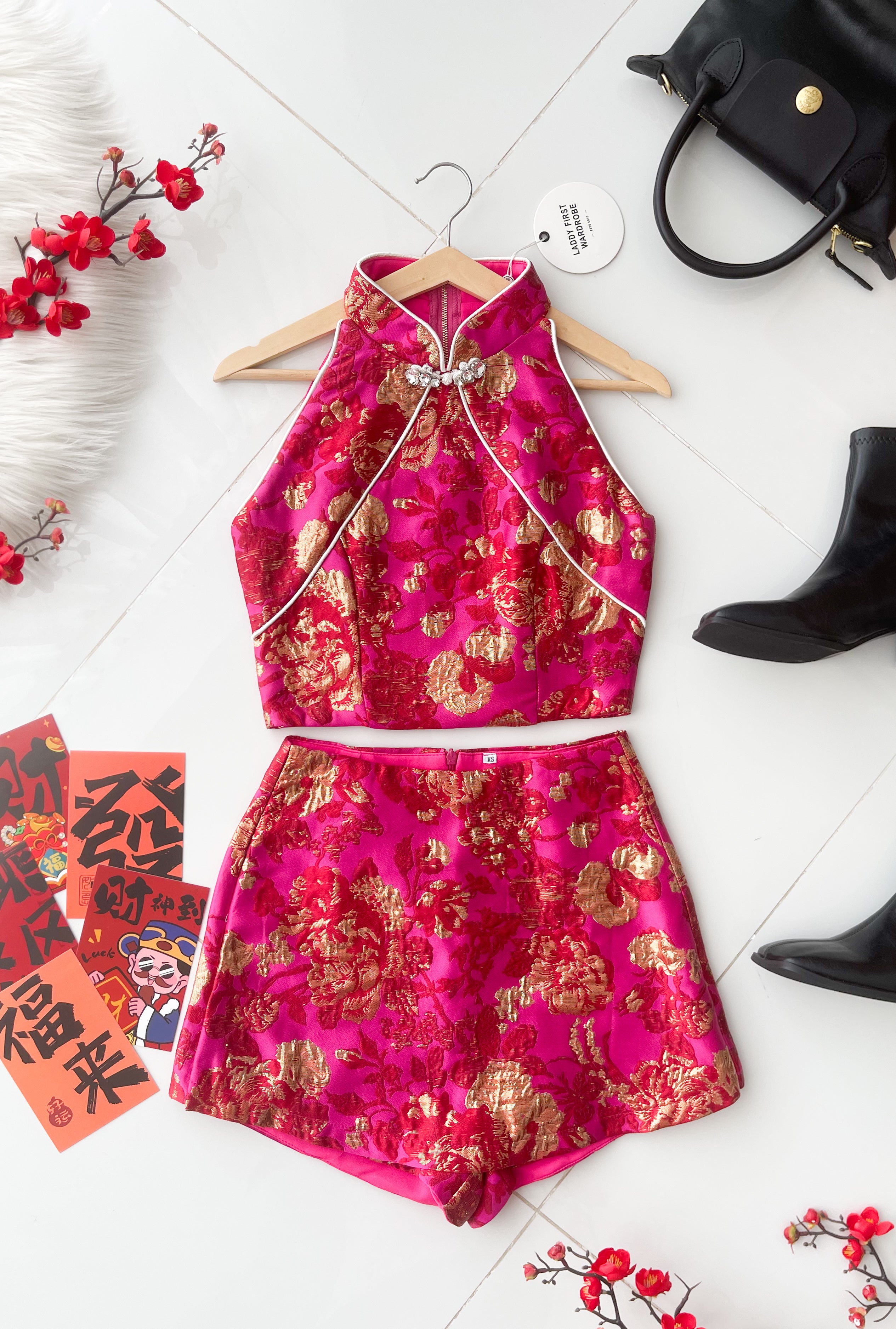 【SS8238802】【LFW独家小圆饼】高品质两件式高端气质金线浮雕提花旗袍套装 CUT IN无袖旗袍上衣➕提花高腰裤裙 ❤️❤️