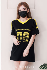 【T14260 / 9062】高品质V领09字母拉线设计纯棉OVERSIZED 上衣 ❤❤ 【B-R2-C4】