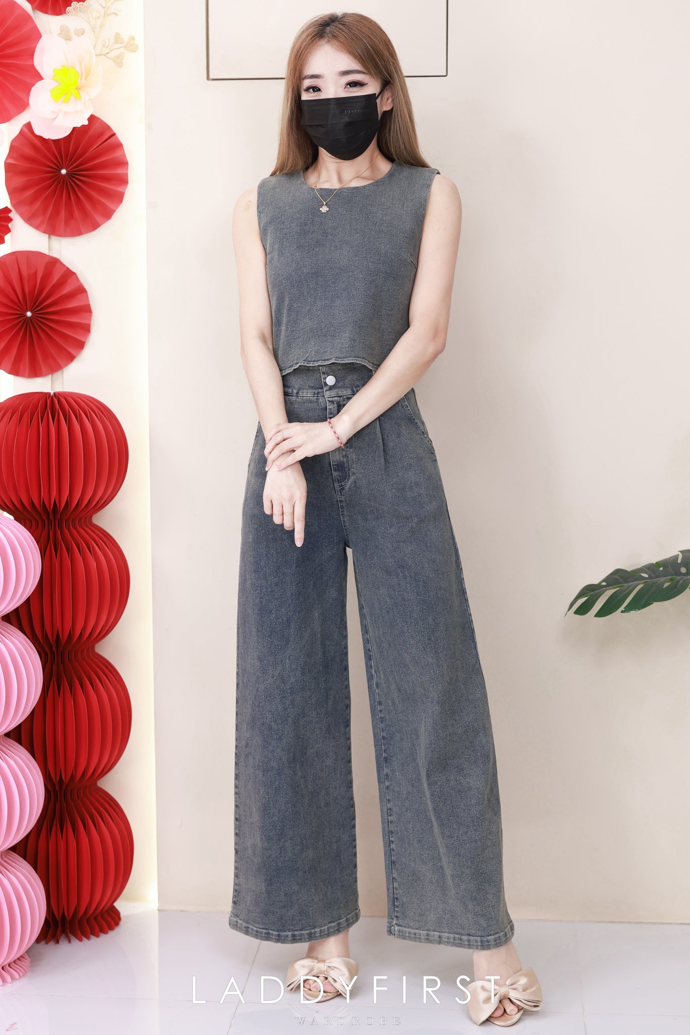 【SS2631】高品质两件式御姐风气质简约牛仔套装 宽松牛仔无袖上衣➕阔脚牛仔高腰百搭短裤，有口袋 ❤️❤️