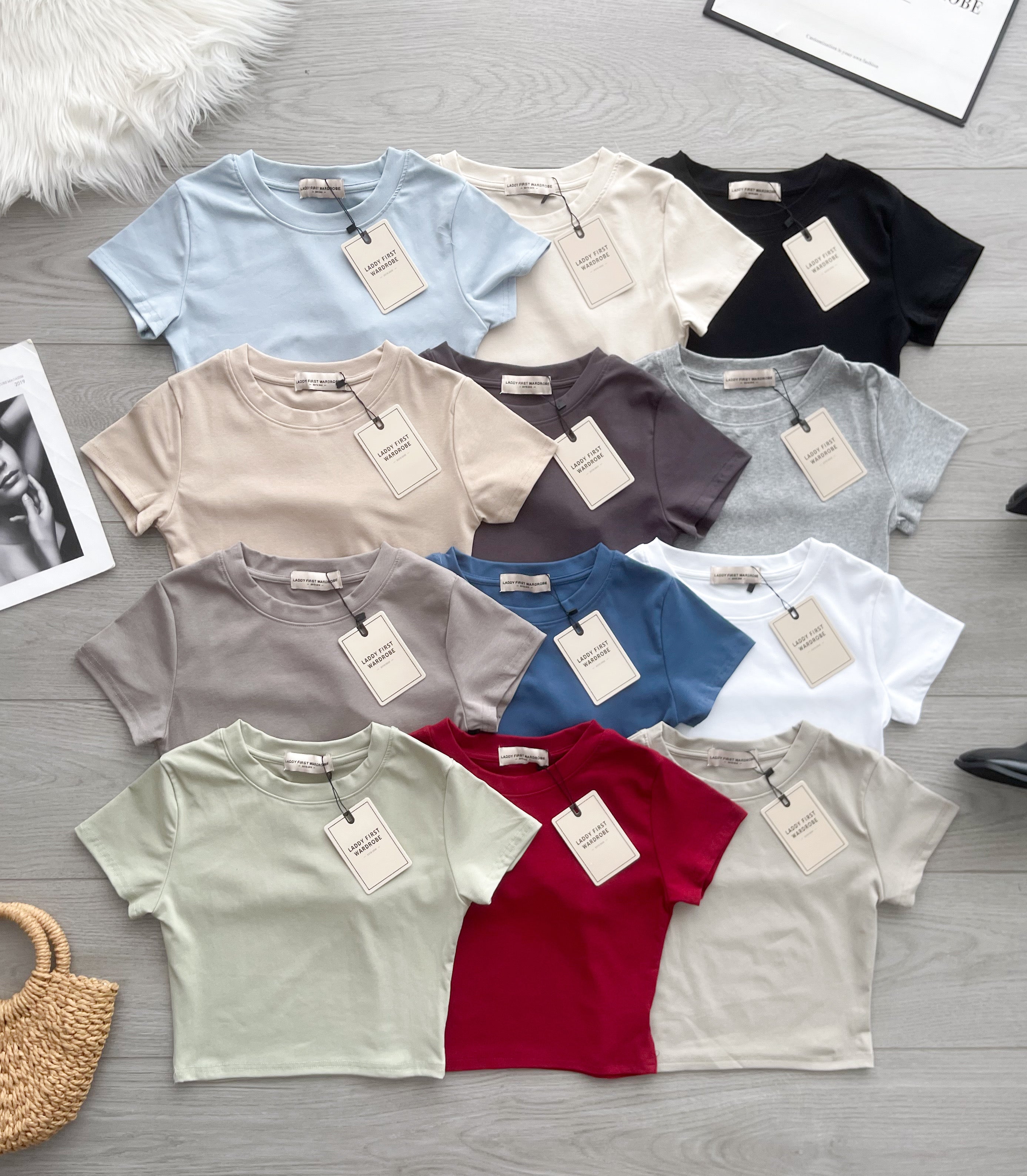 【T979】* 独家高腰T版型 * 高品质纯棉弹力圆领短袖日常简约百搭上衣 ❤❤