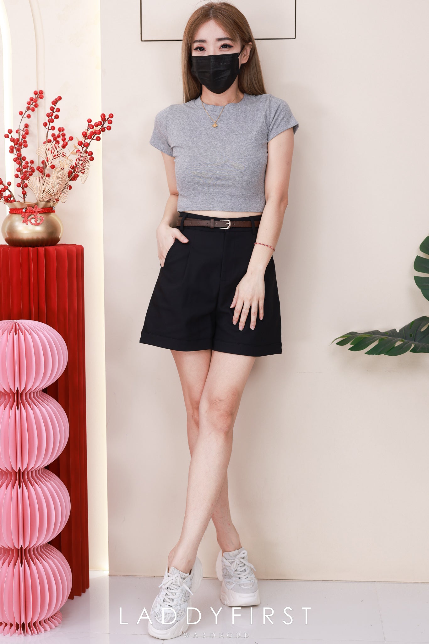 【S82532】高品质简约时尚西装高腰显瘦百搭短裤，搭配附送腰带，有口袋 ❤️❤️