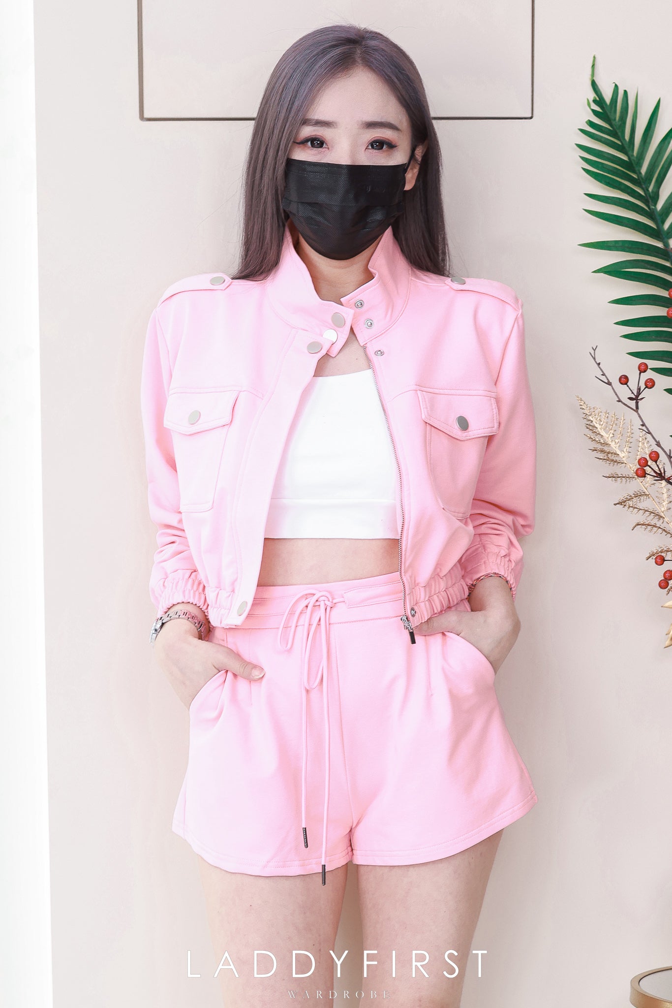 【SS3514】【LFW独家小圆饼】高品质两件式卫衣棉时尚气质休闲百搭套装 翻领长袖上衣/外套➕松紧腰休闲高腰百搭短裤，有口袋 ❤️❤️