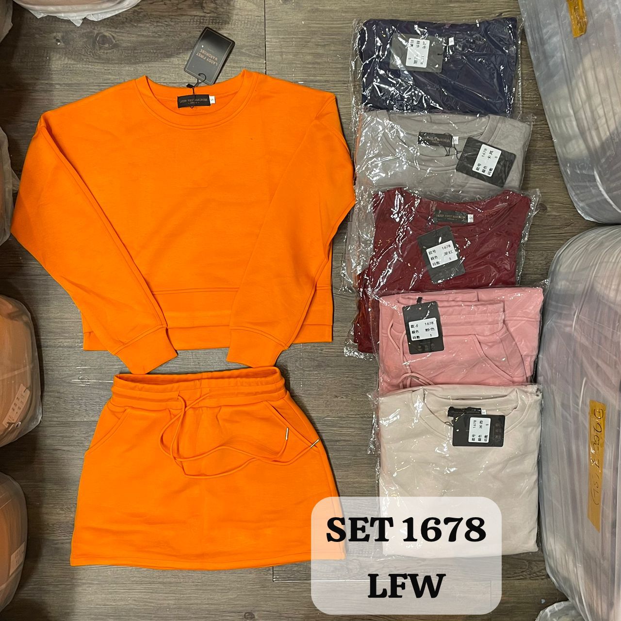 【SS1678】LFW独家爆款高品质两件式冰凉空气棉韩版休闲时尚套装 圆领宽松长袖上衣➕松紧腰弹力A字高腰百搭裙子，内层有里布短裤，有口袋 ❤️❤️