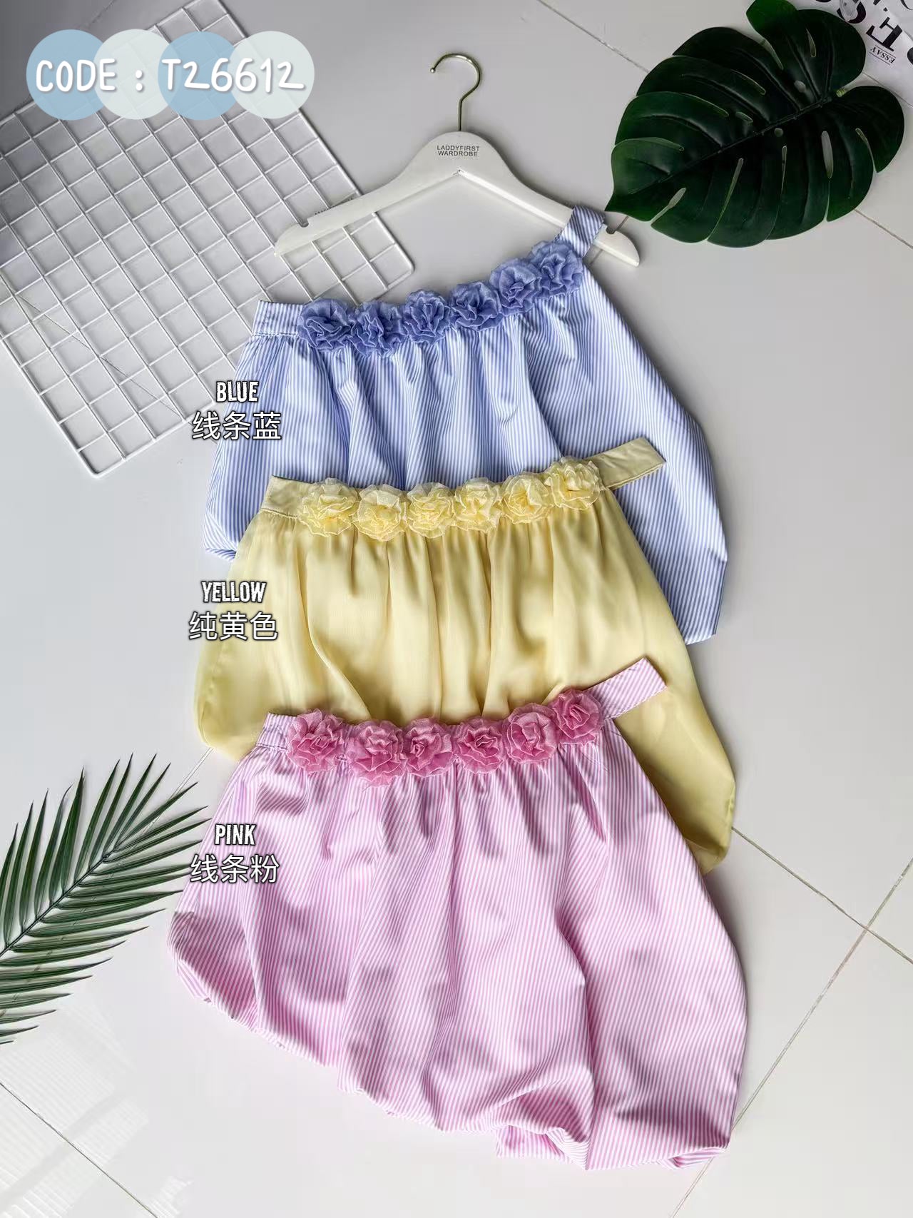 【T26612】高品质斜肩小玫瑰灯笼腰节时装上衣 ❤️